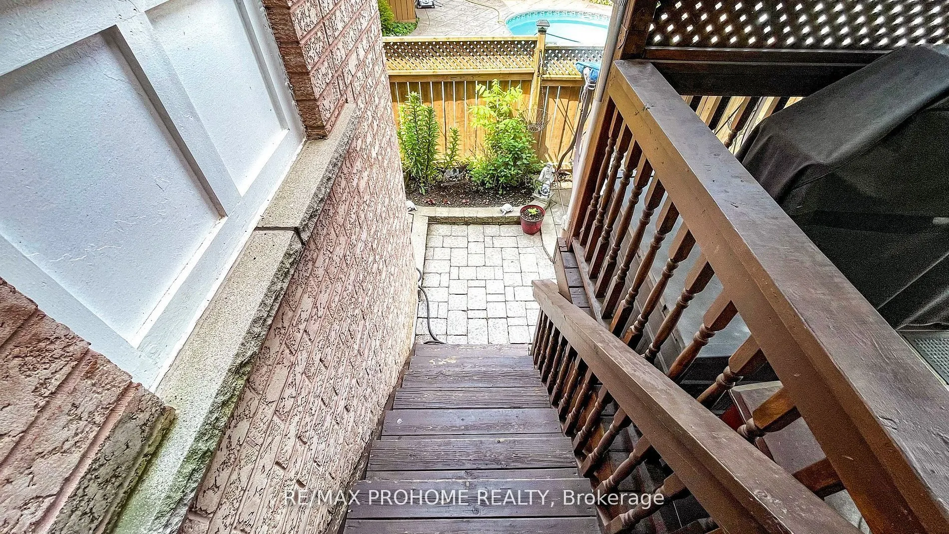 64 Grainger Crescent
