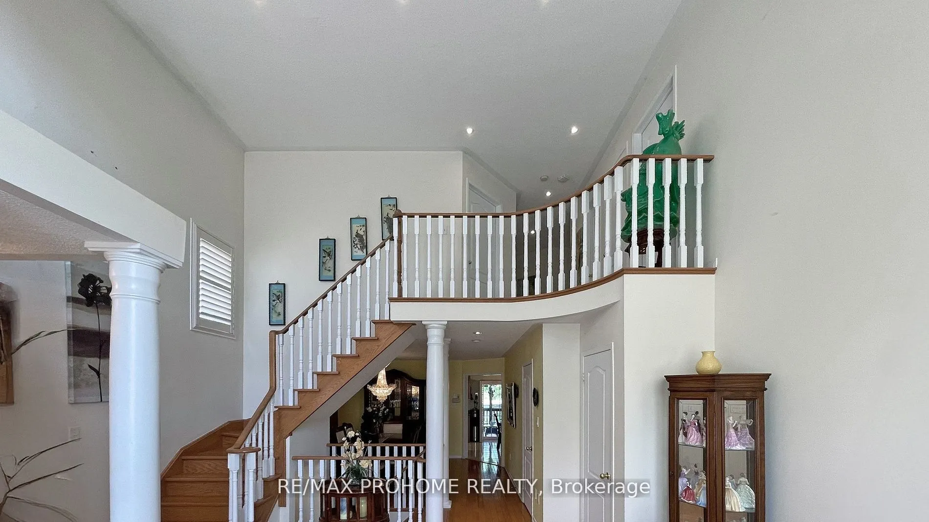 64 Grainger Crescent