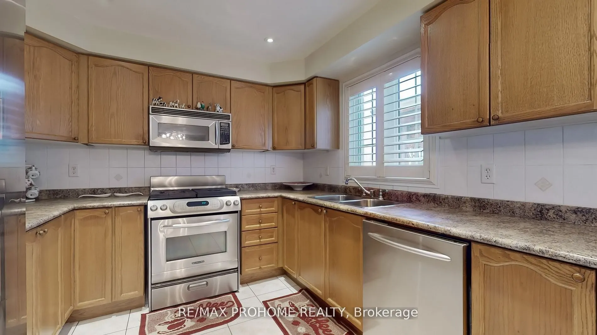 64 Grainger Crescent