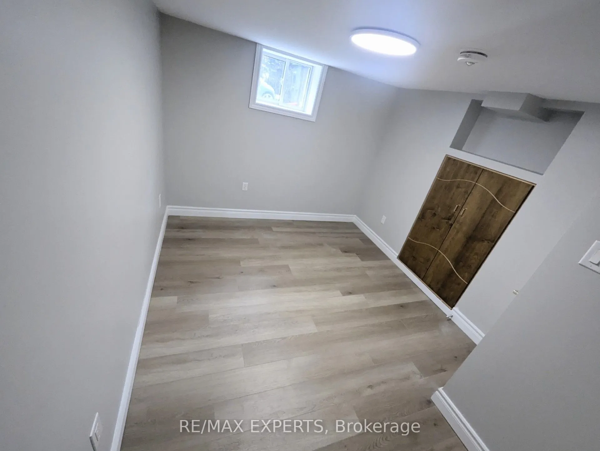 42 Mossbank Drive, #LOWER