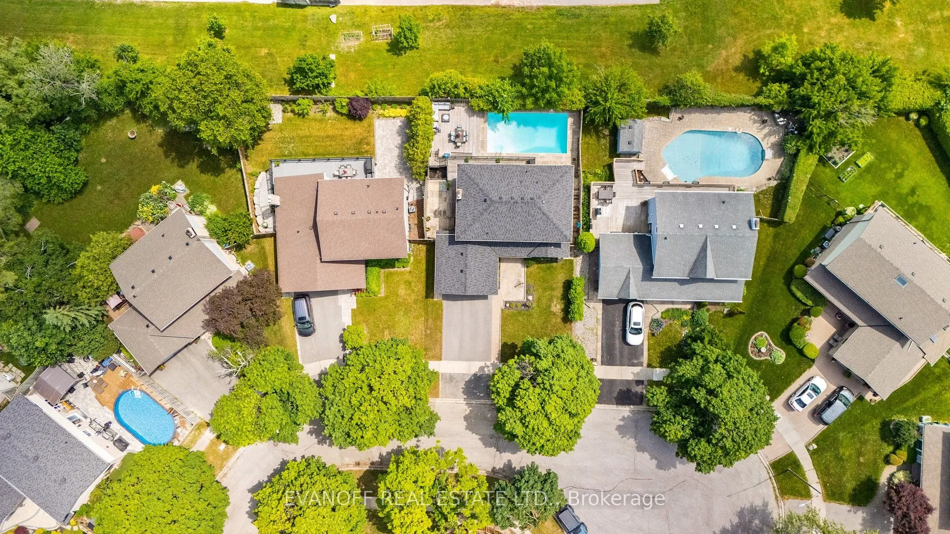 558 Edge Lane