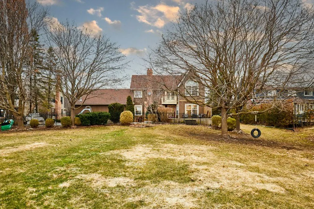 1645 Acorn Lane
