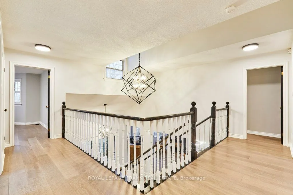 1645 Acorn Lane