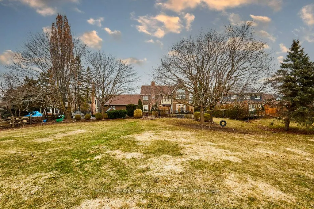 1645 Acorn Lane