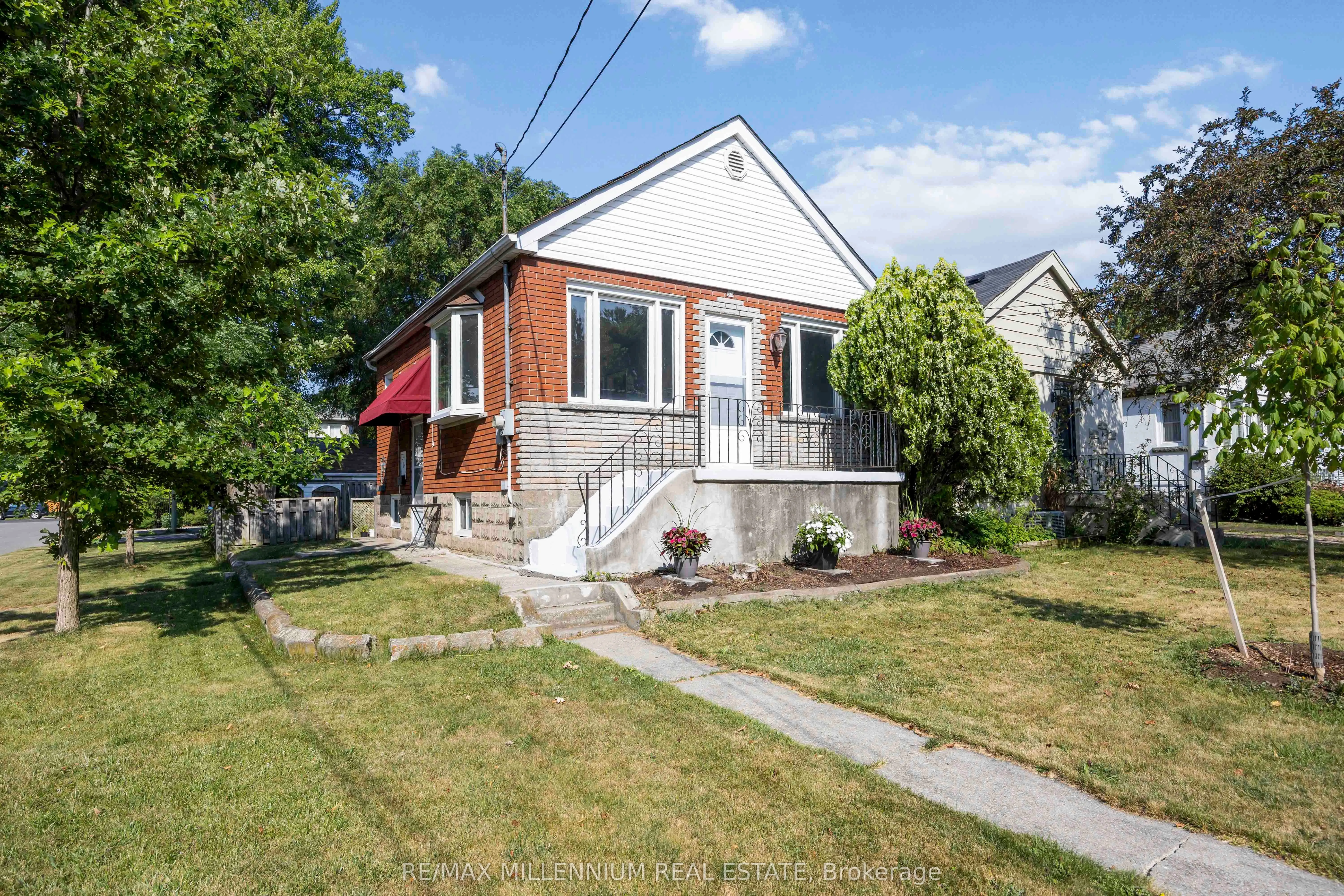 96 Phillip Avenue