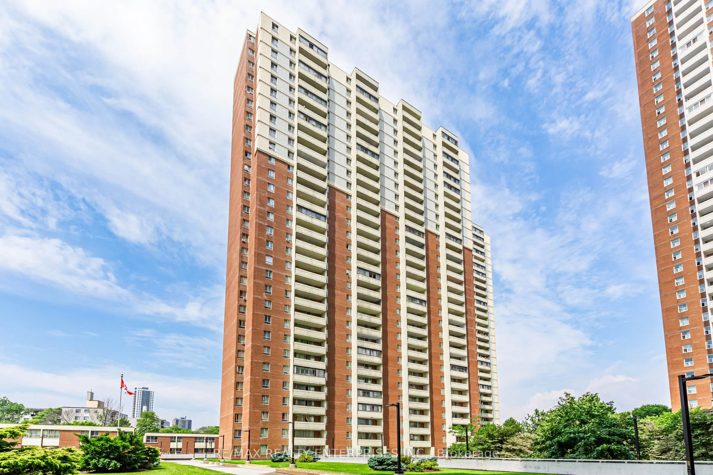 1 Massey Square, #308