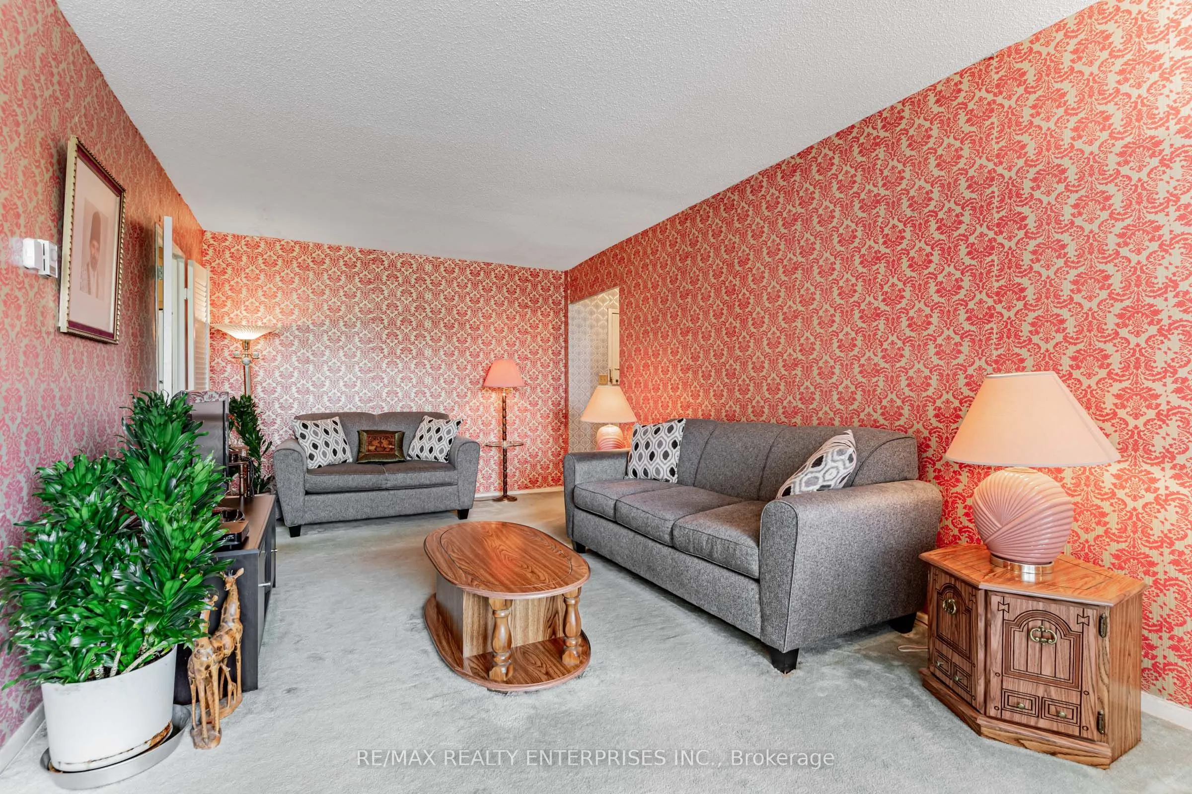 1 Massey Square, #308