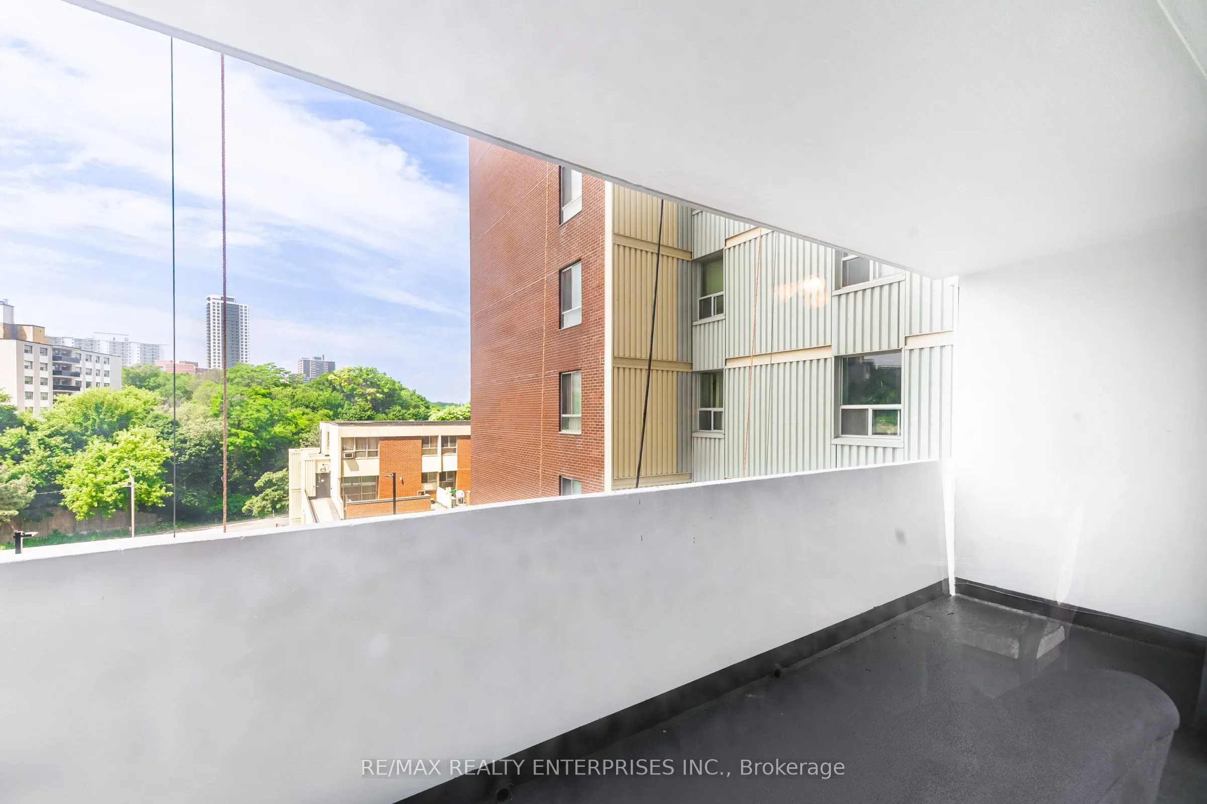 1 Massey Square, #308