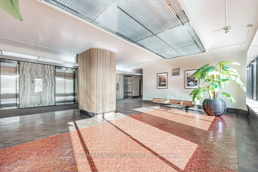 1 Massey Square, #308
