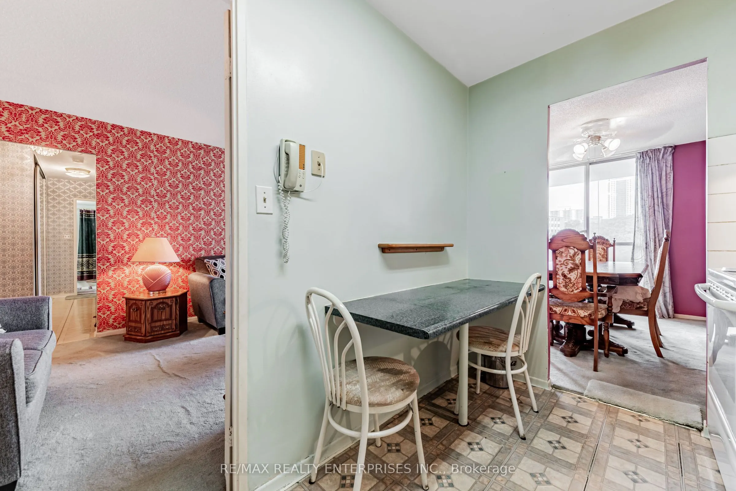 1 Massey Square, #308
