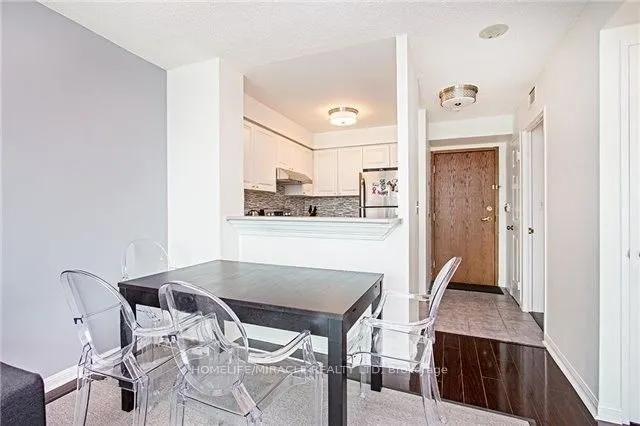 11 Lee Centre Drive, #2305