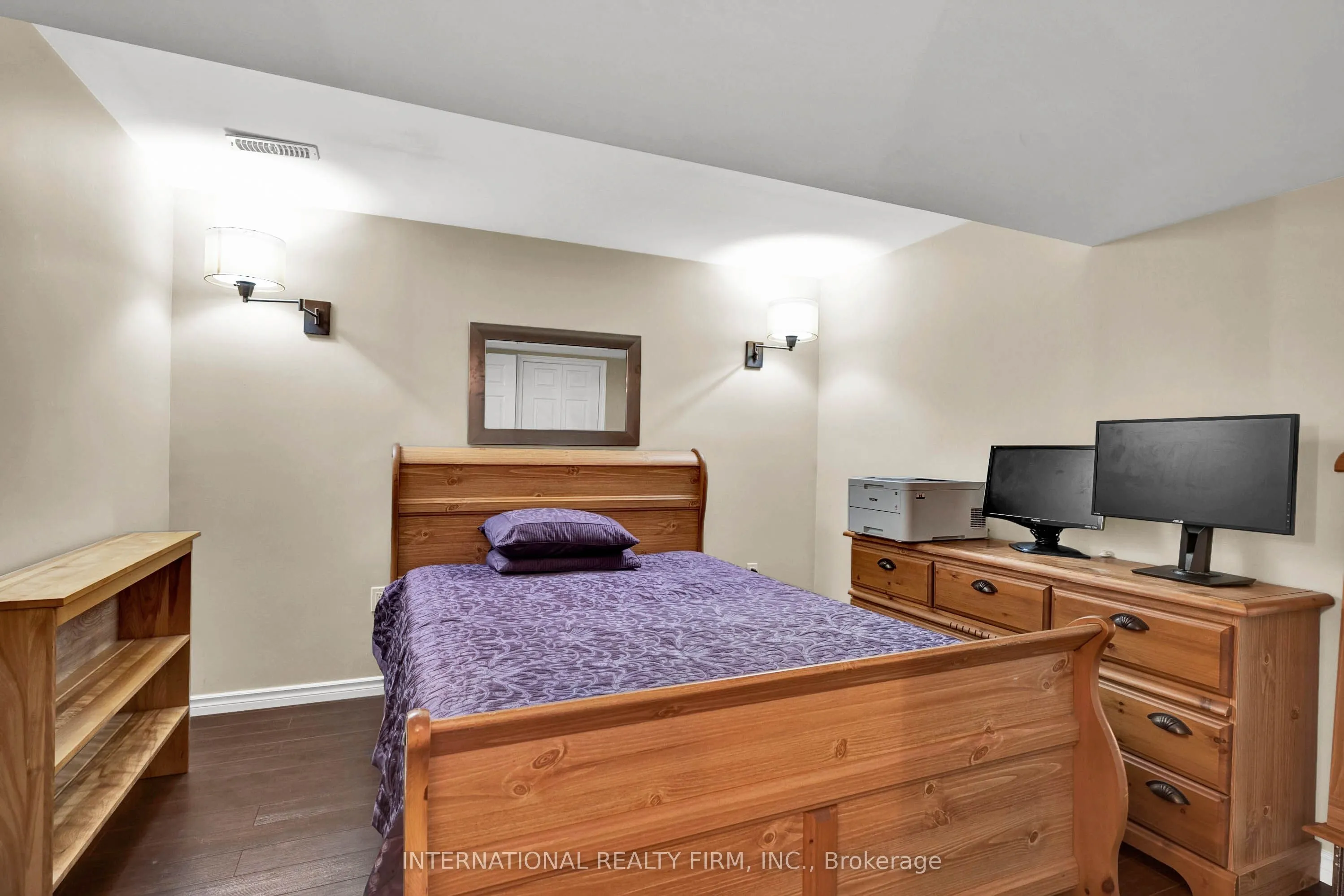 26 Peacock Crescent