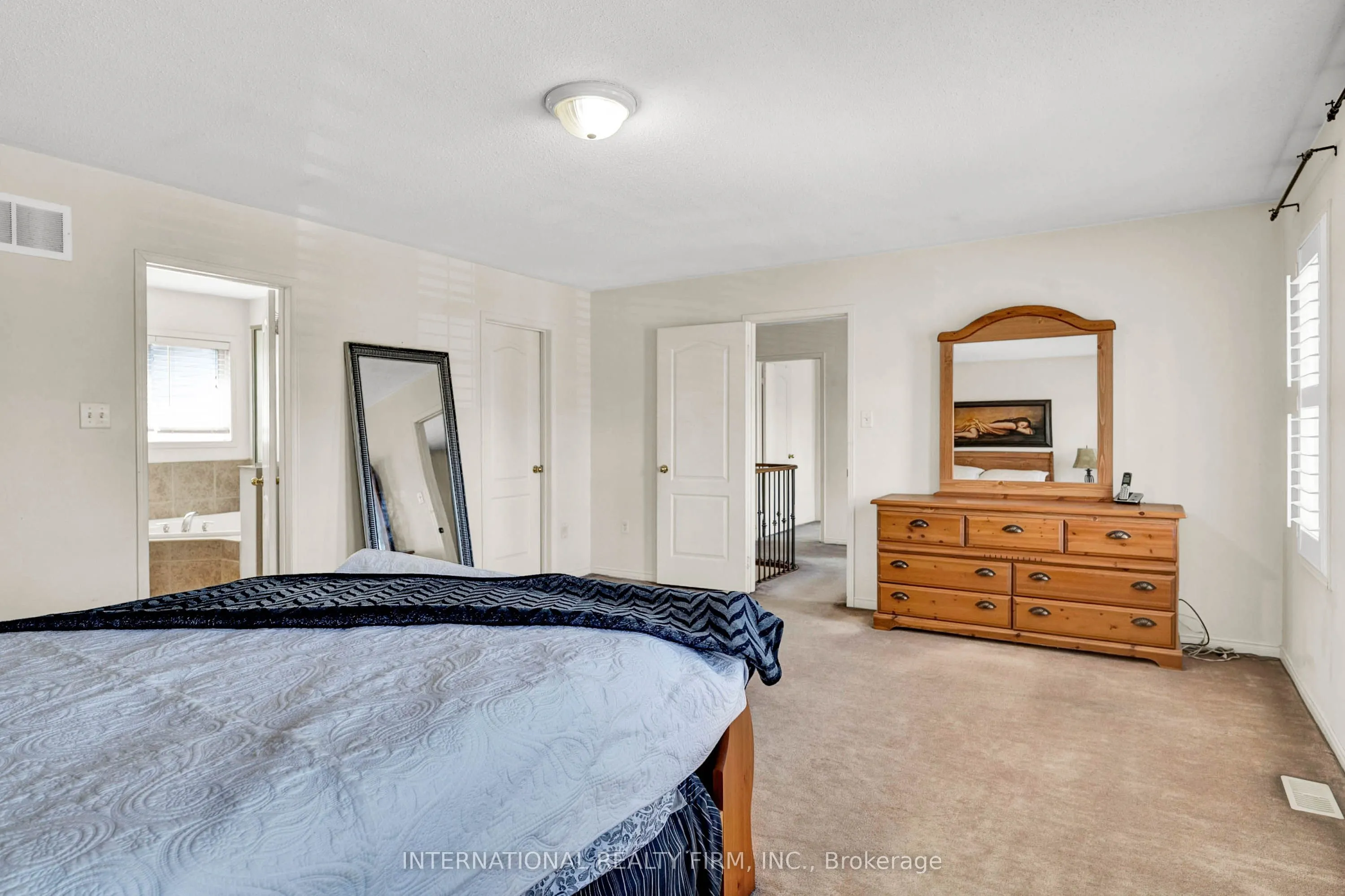 26 Peacock Crescent