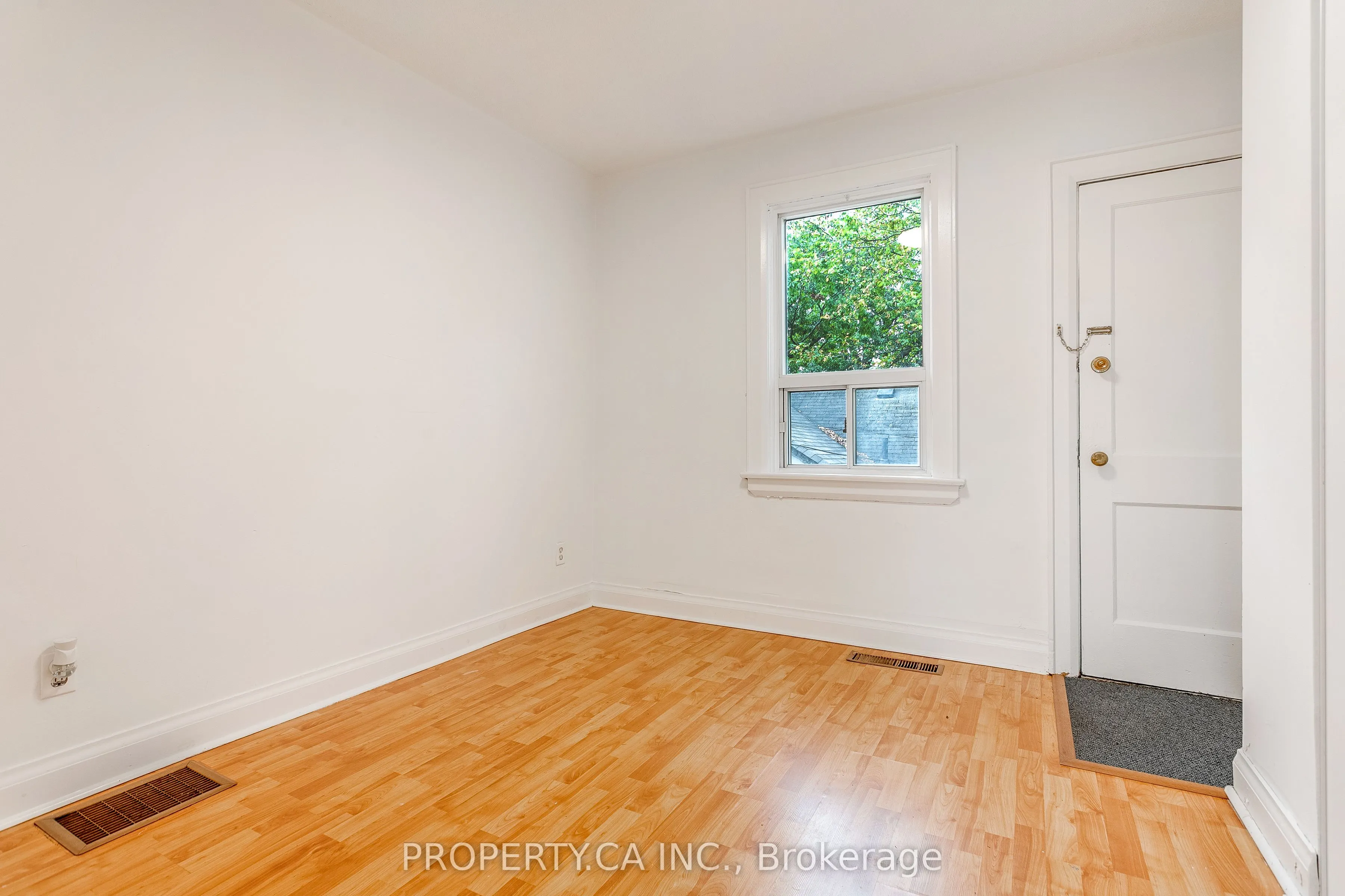 1011 Kingston Road, #2nd Flr