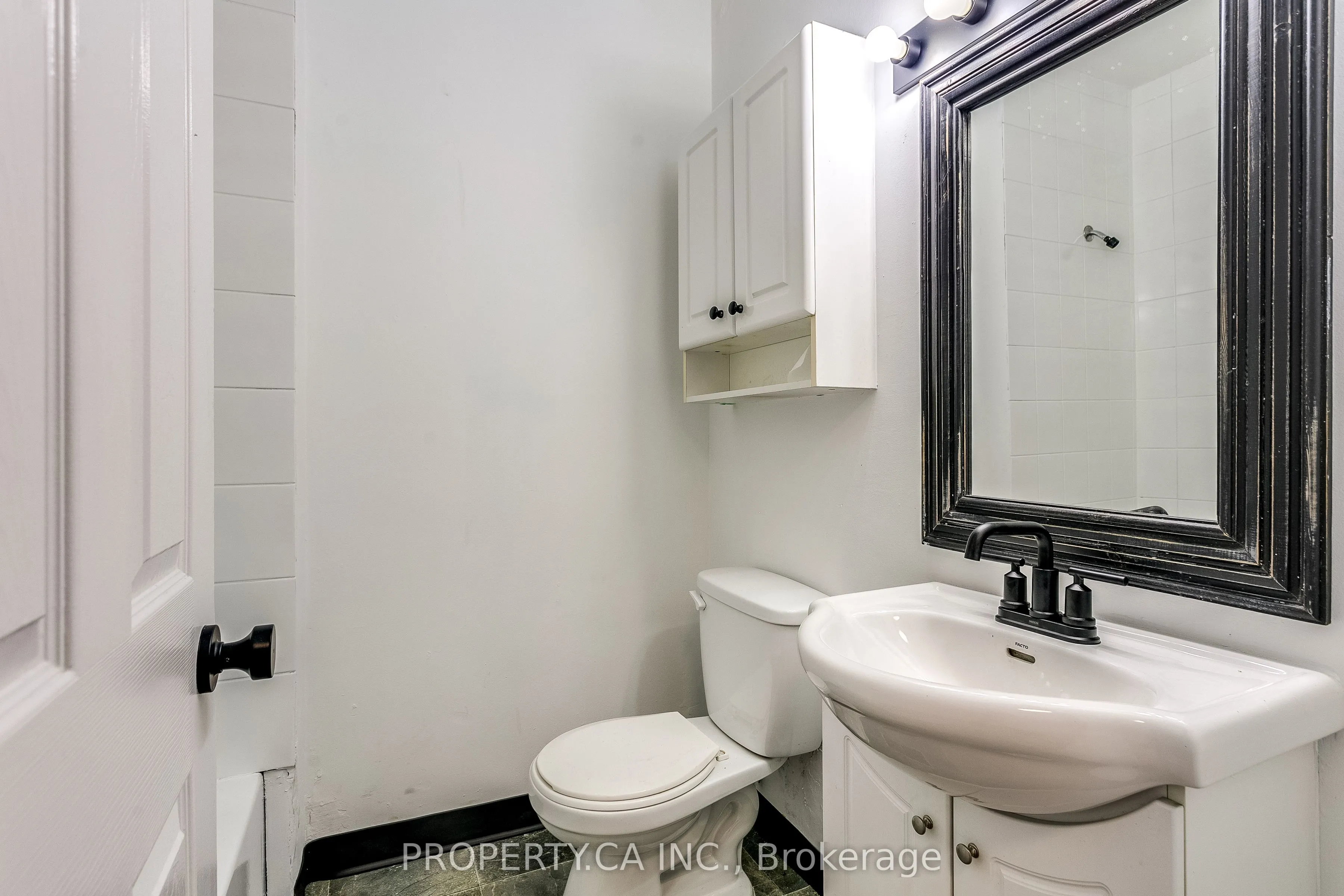 1011 Kingston Road, #2nd Flr
