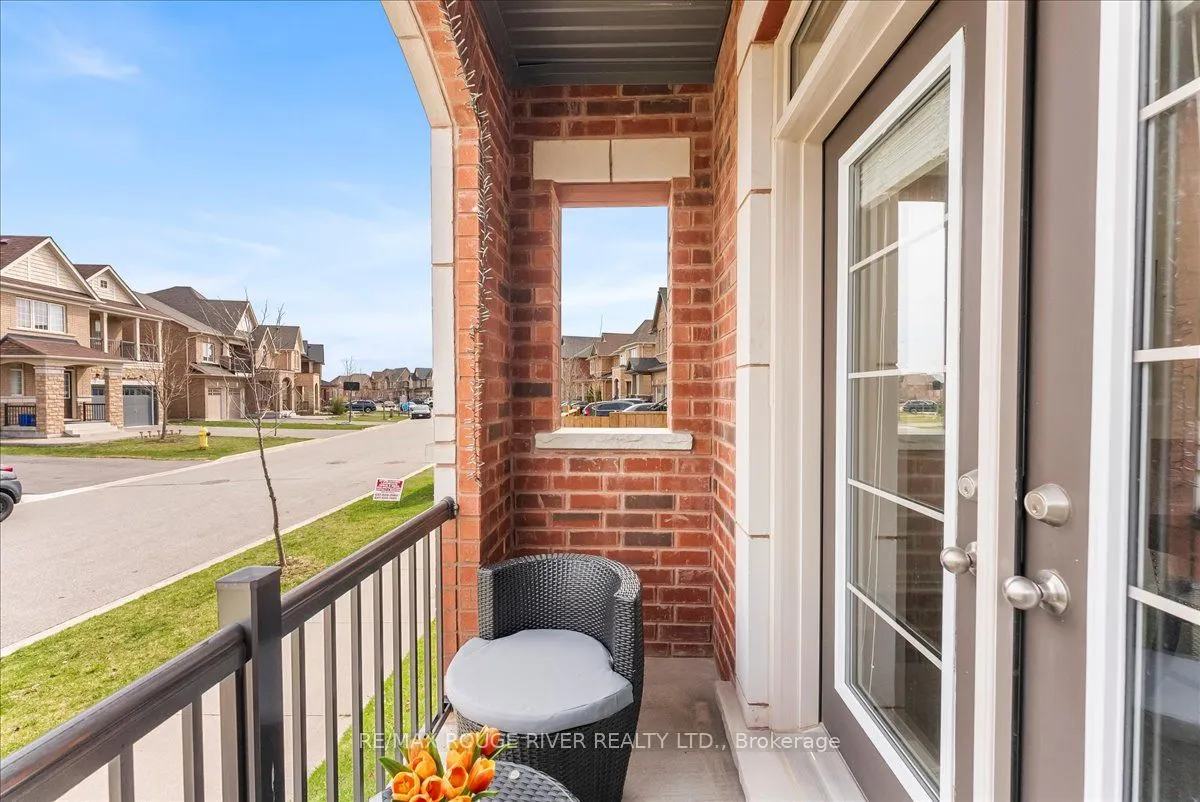 2560 Bandsman Crescent