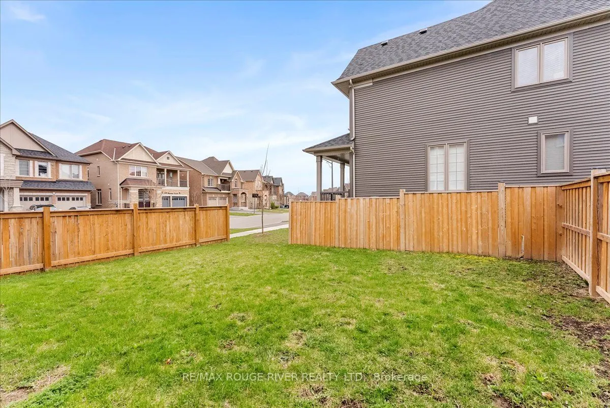 2560 Bandsman Crescent