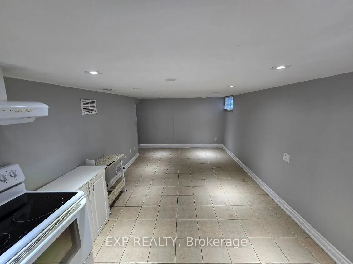 855 Grierson Street, #BSMT