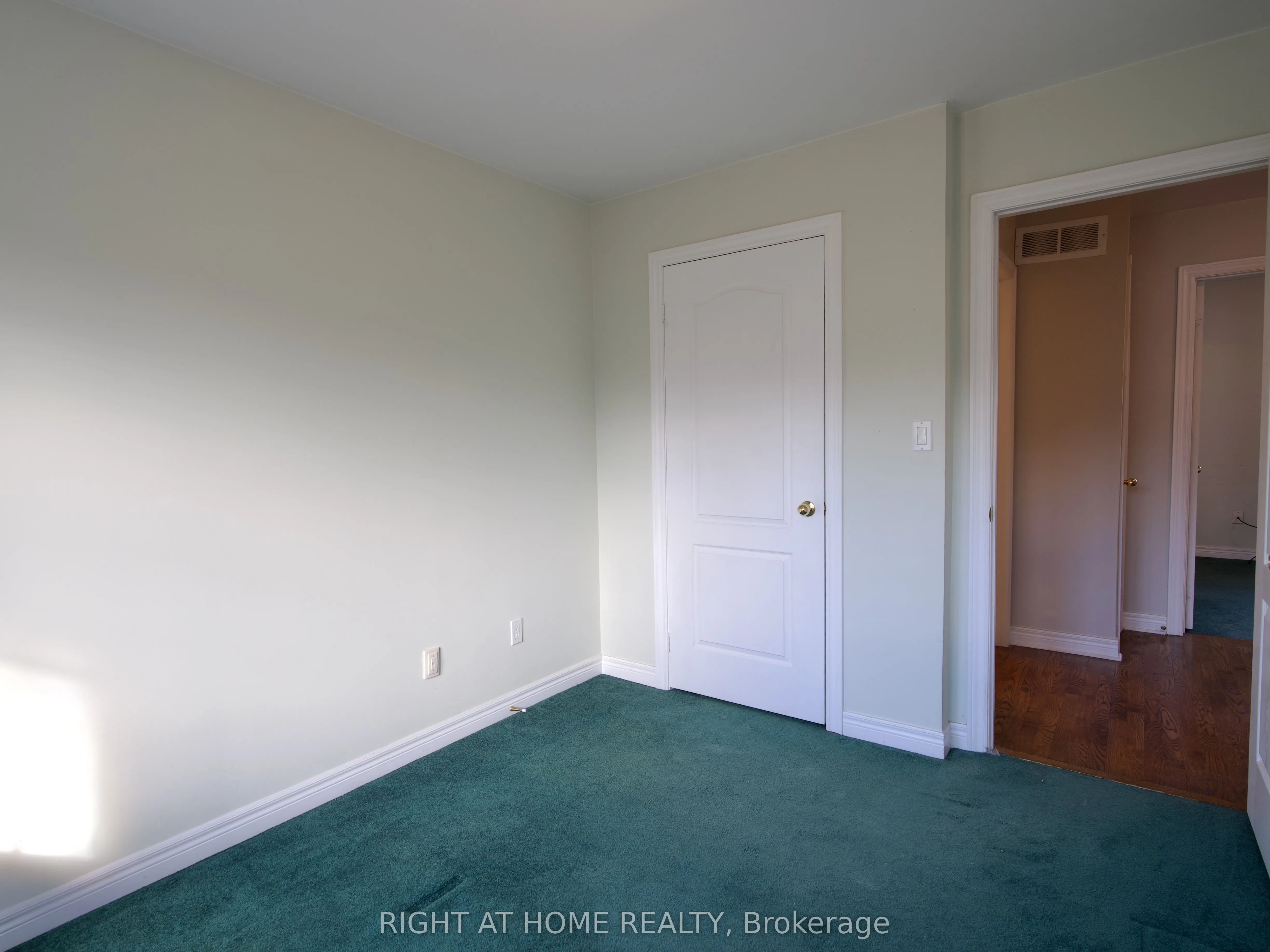 70 Guildwood Parkway, #7