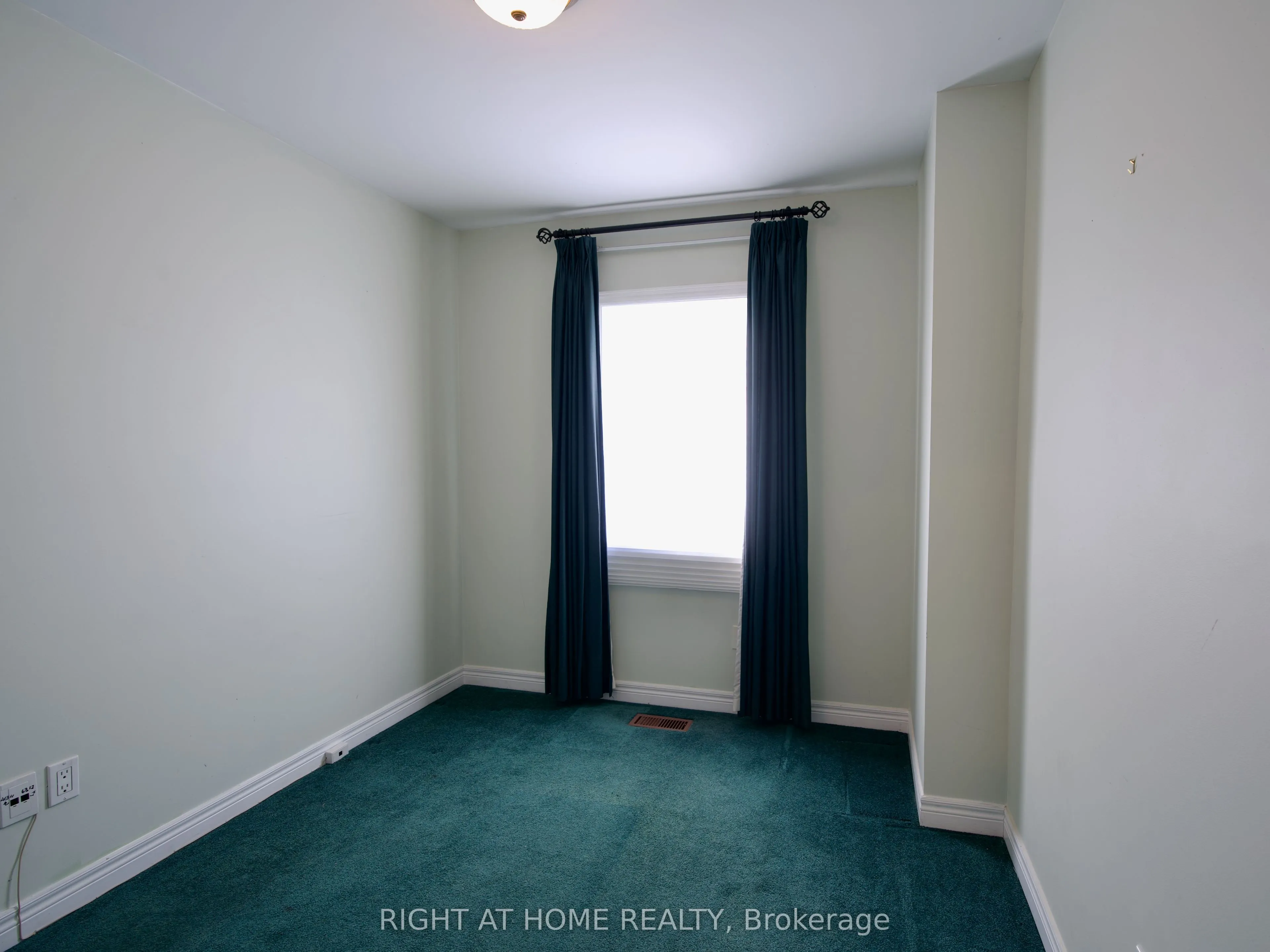 70 Guildwood Parkway, #7