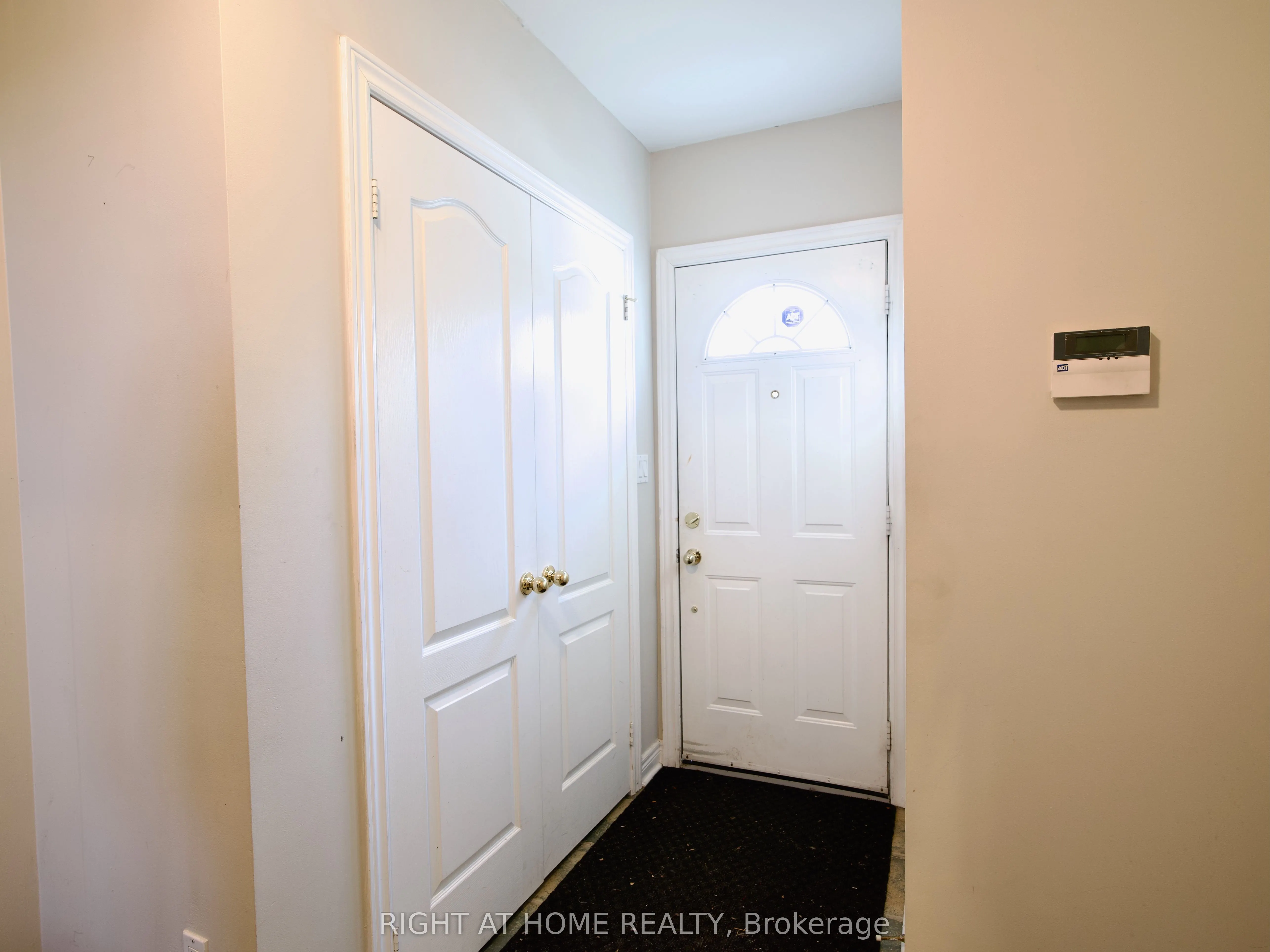 70 Guildwood Parkway, #7