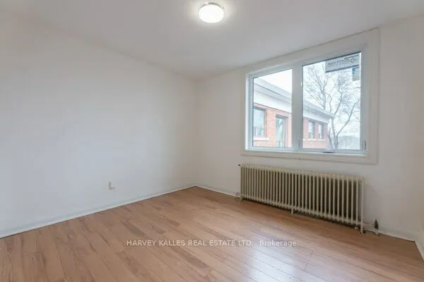 330 Chisholm Avenue, #12