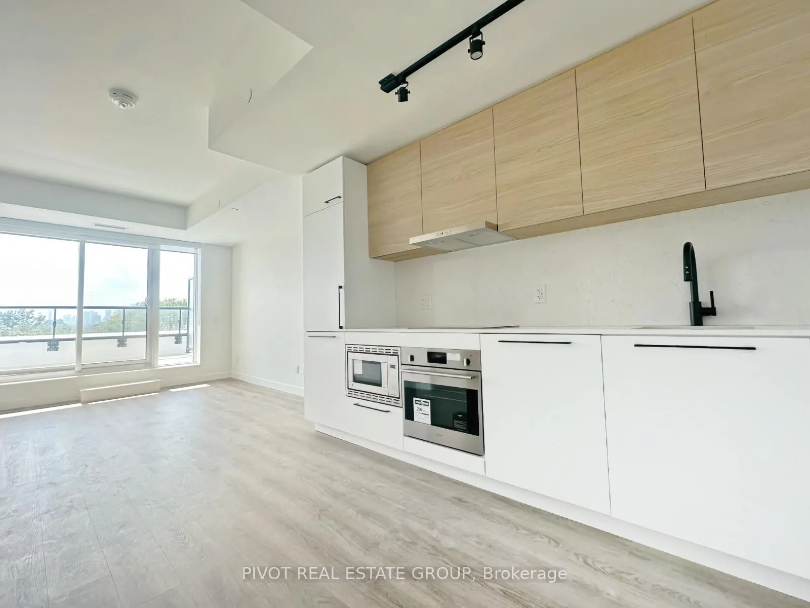 1050 Eastern Avenue, #516