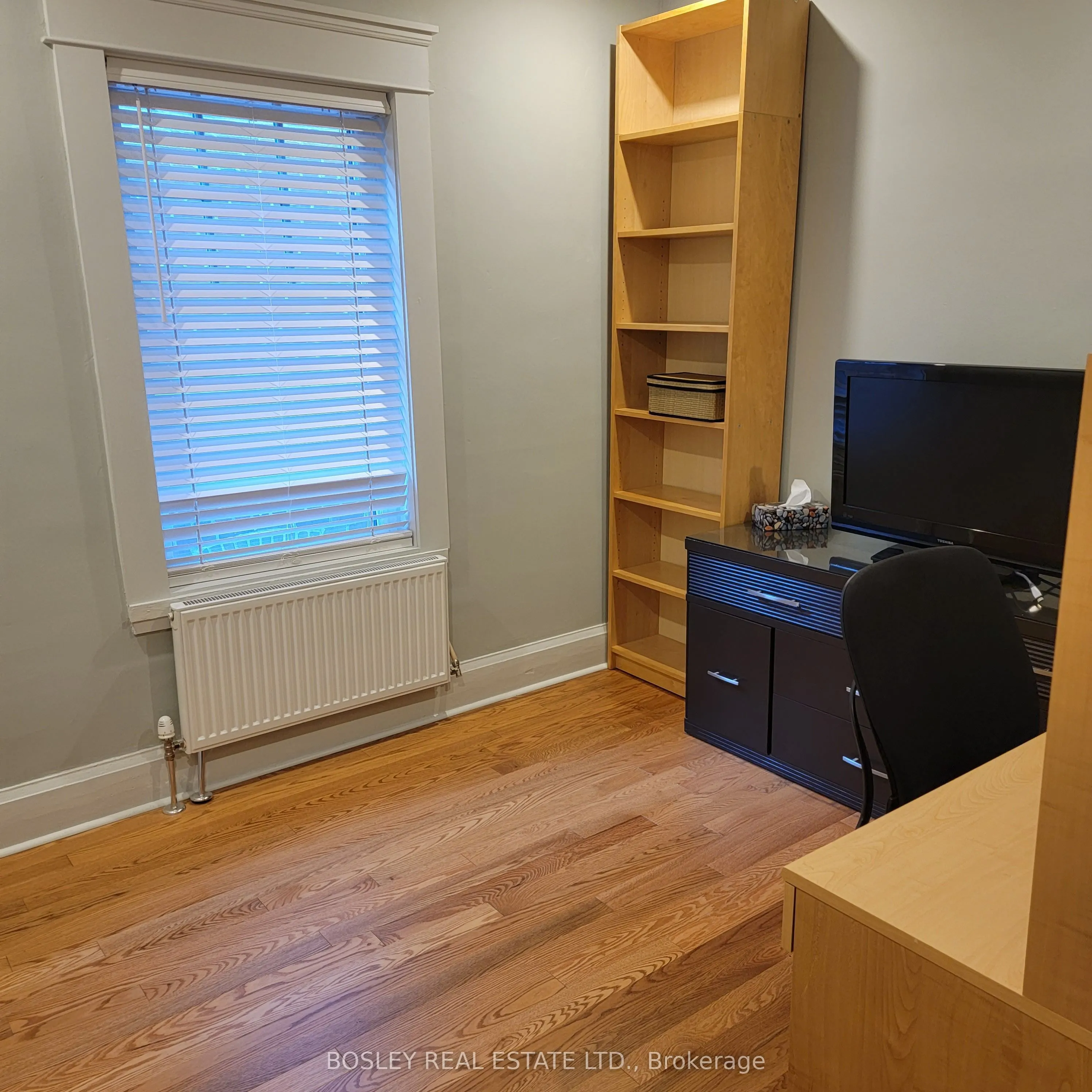 77 Linnsmore Crescent, #Main / 2nd