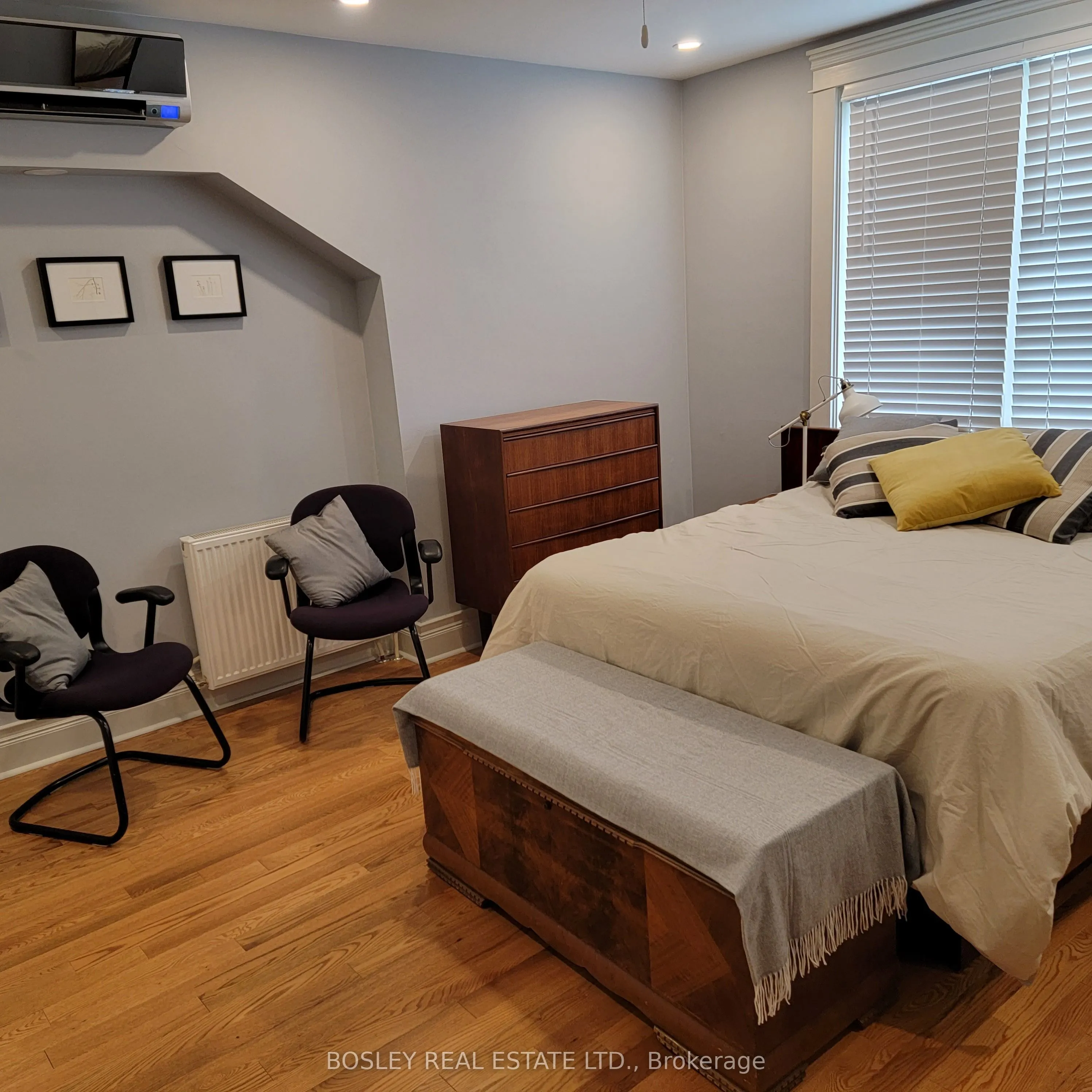 77 Linnsmore Crescent, #Main / 2nd