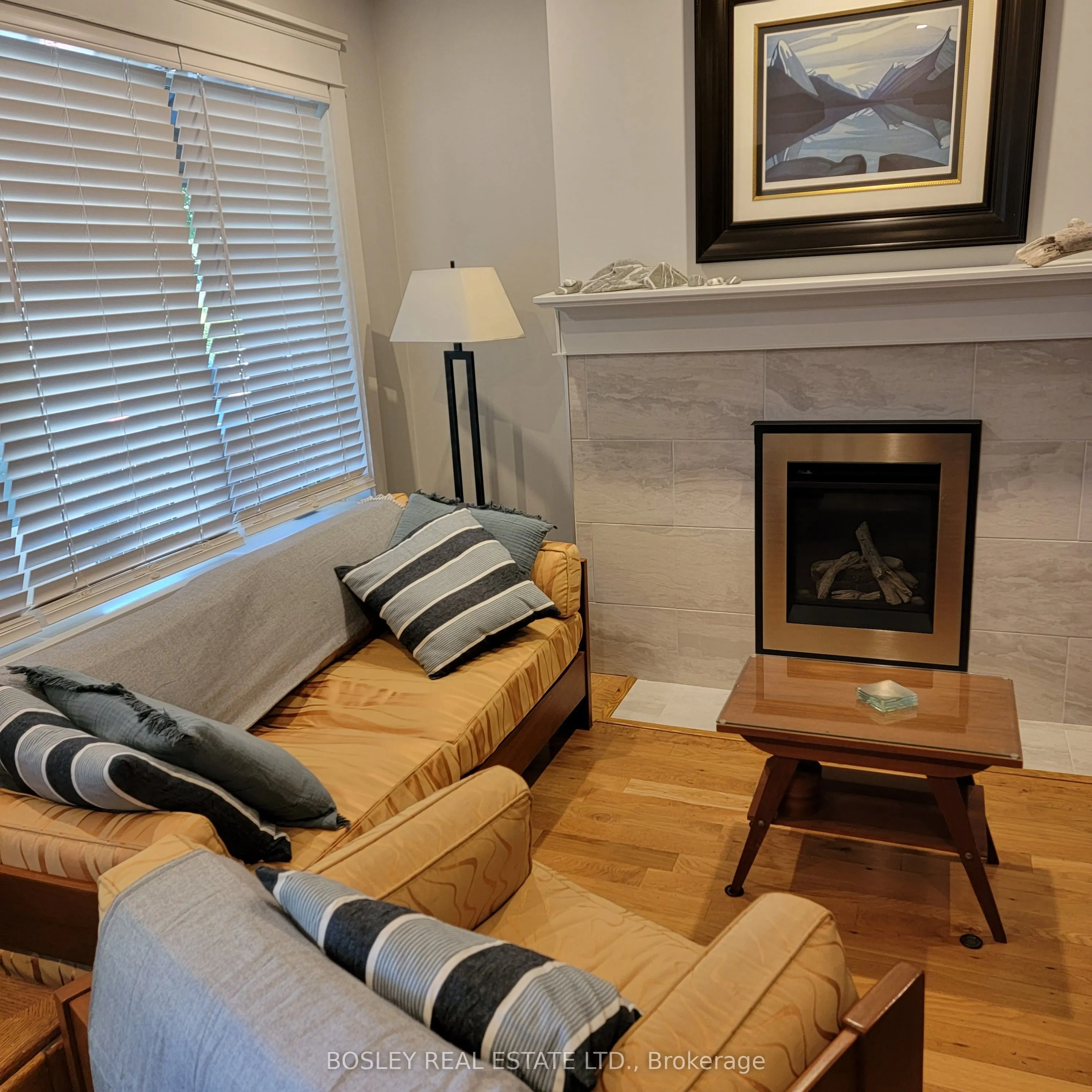 77 Linnsmore Crescent, #Main / 2nd