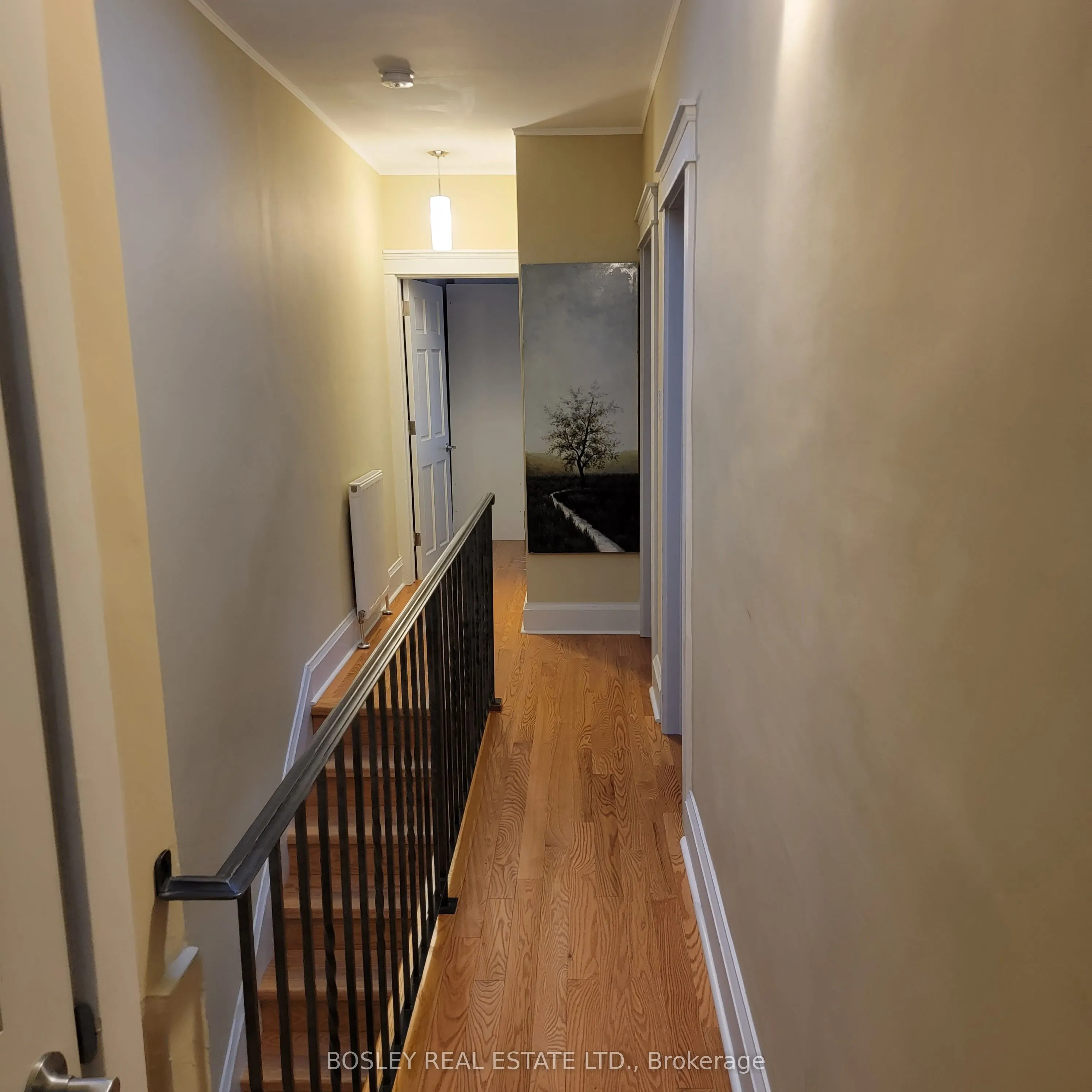 77 Linnsmore Crescent, #Main / 2nd