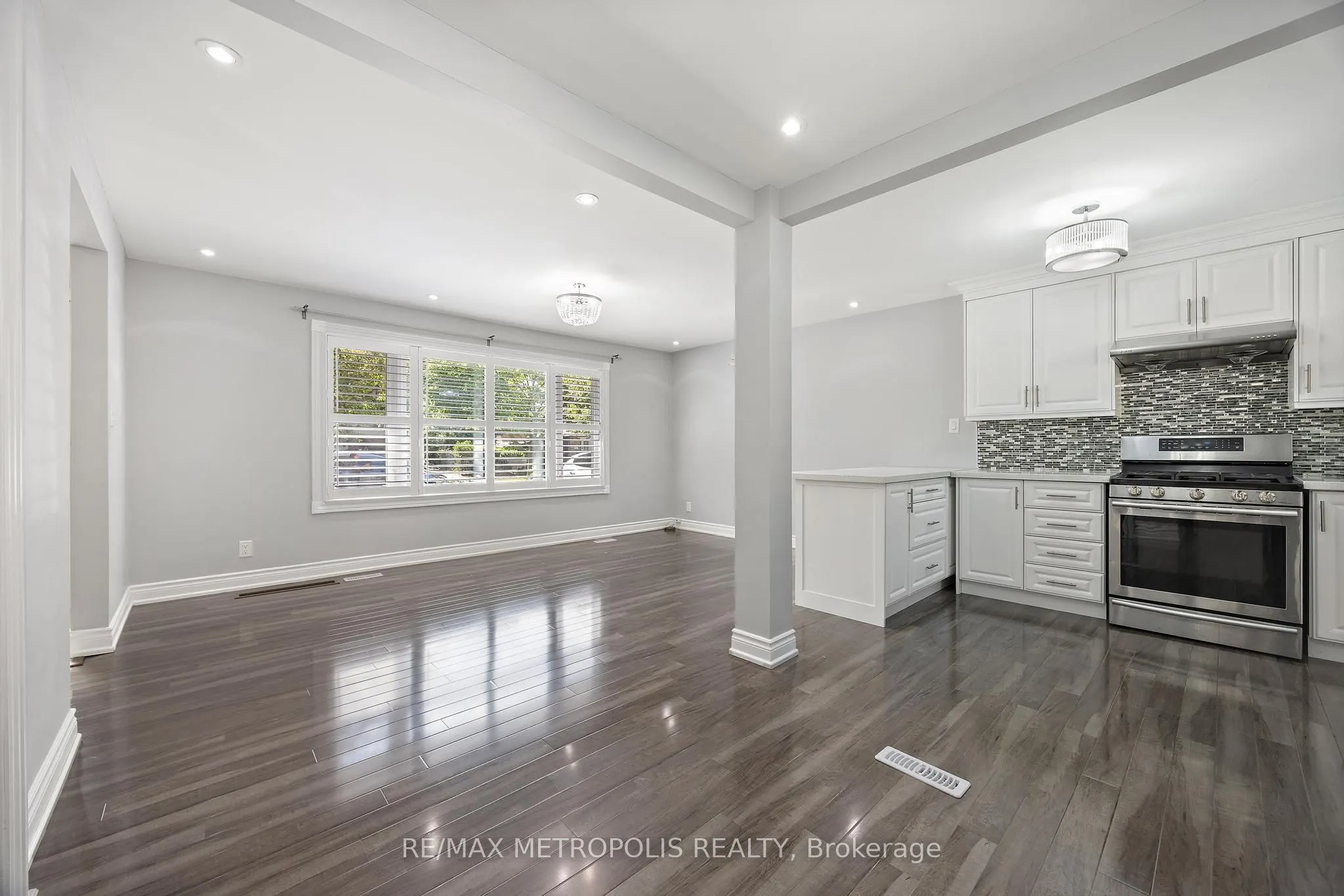 70 Sunderland Crescent