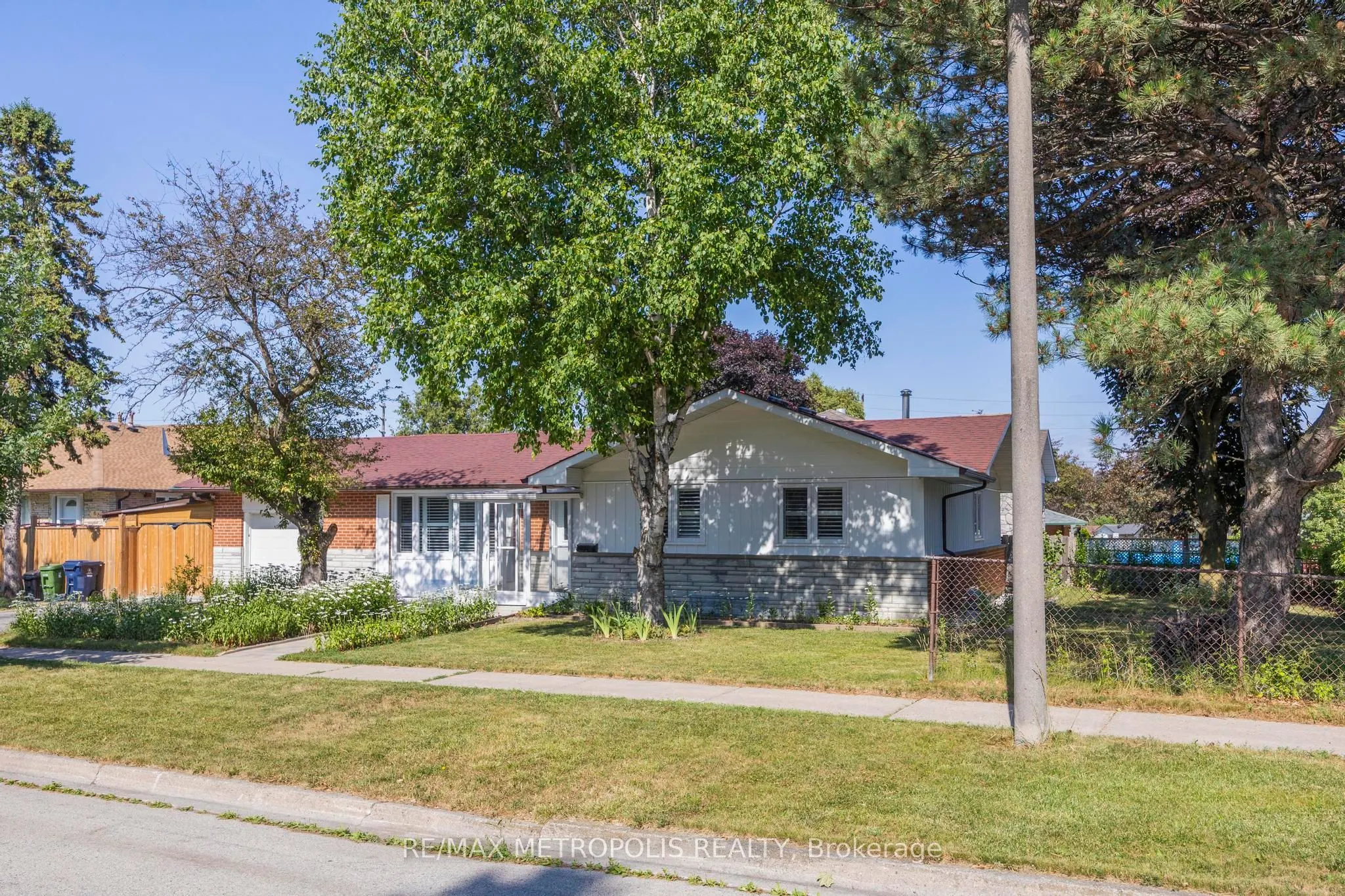 70 Sunderland Crescent