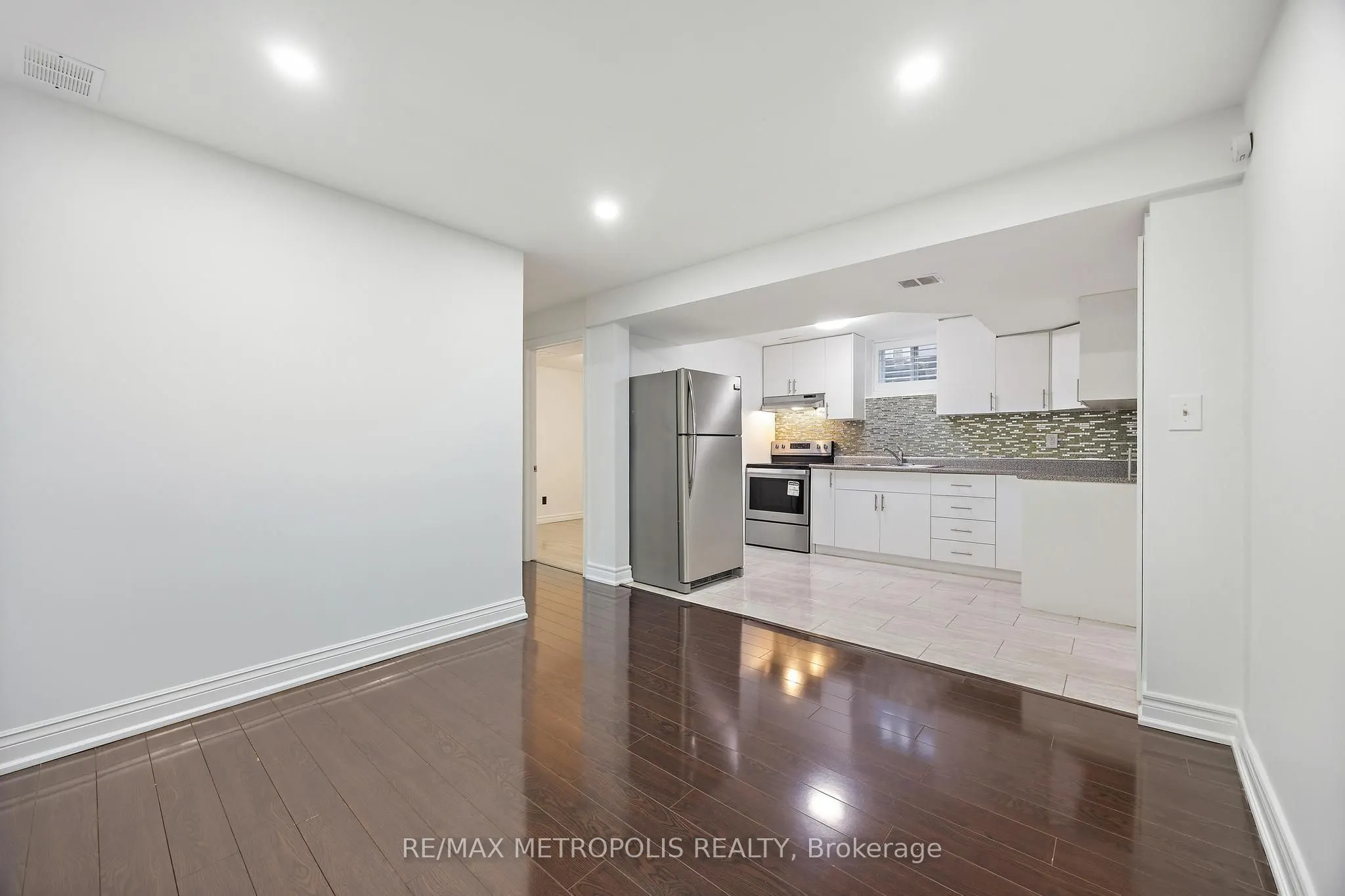 70 Sunderland Crescent