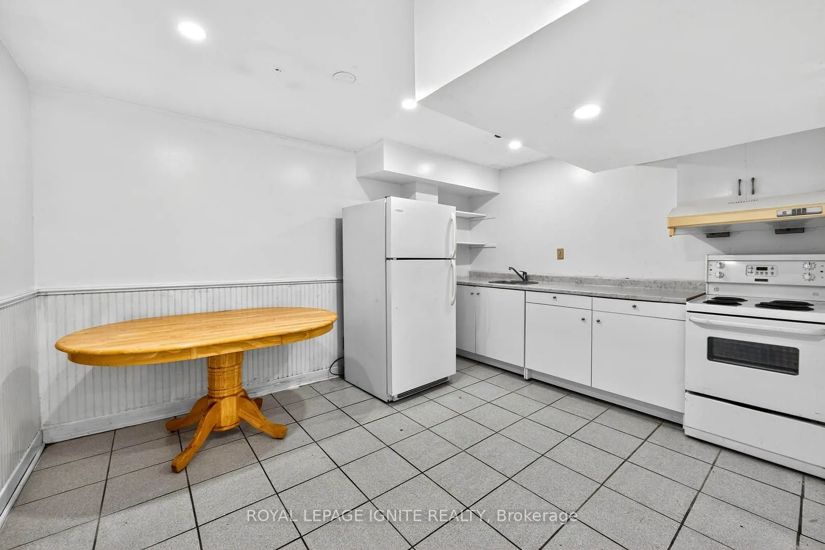 120 Littles Road