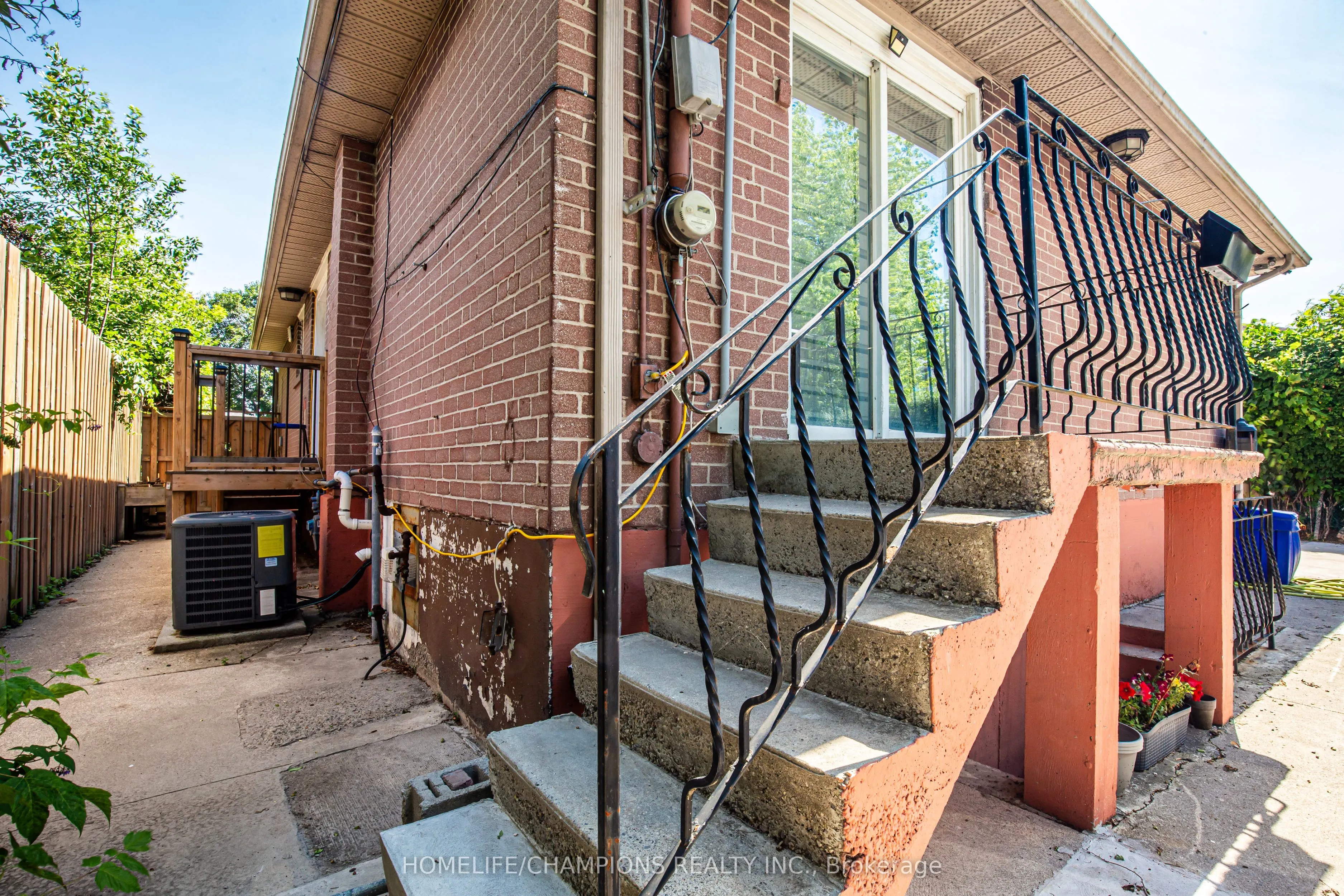 1366 Poprad Avenue