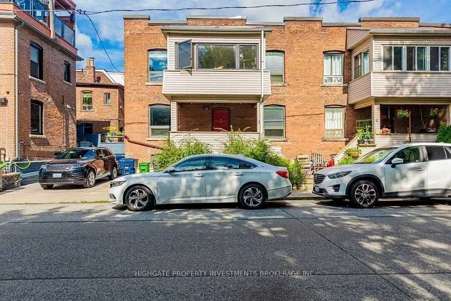 4 Kew Beach Avenue, #Main