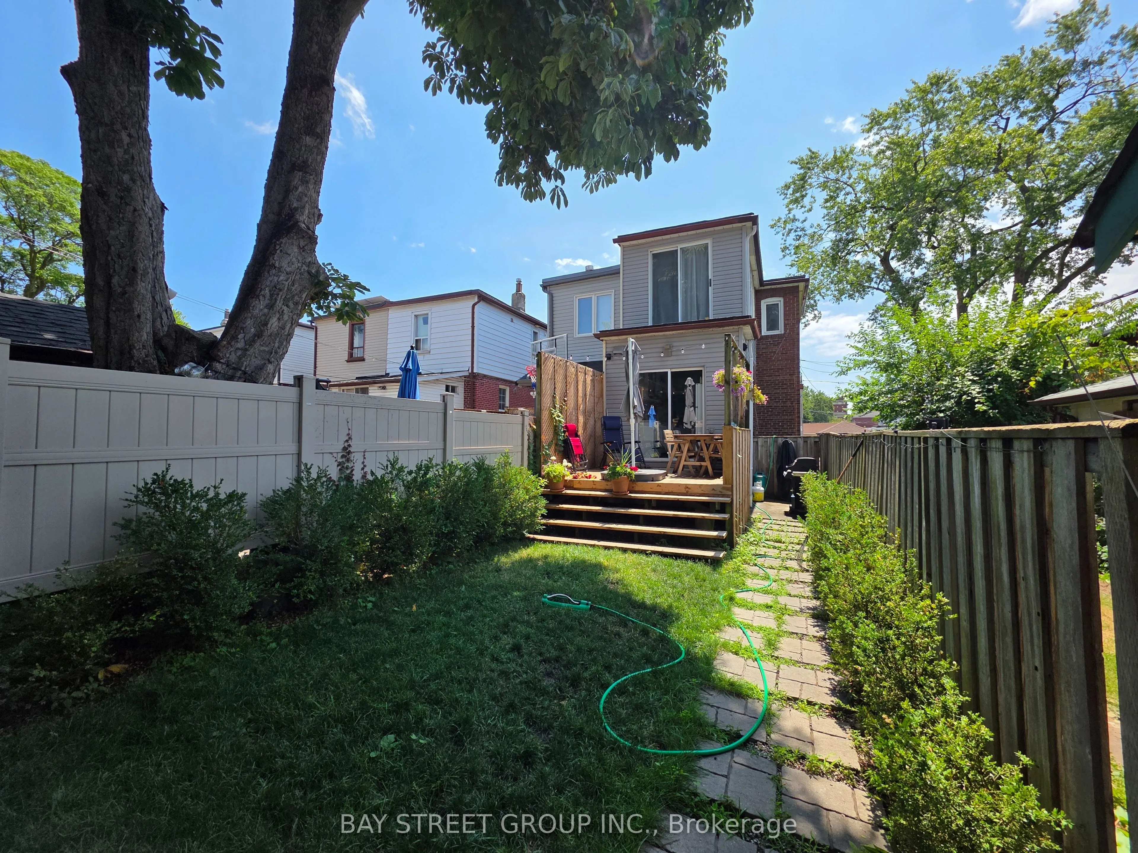 76 Milverton Boulevard