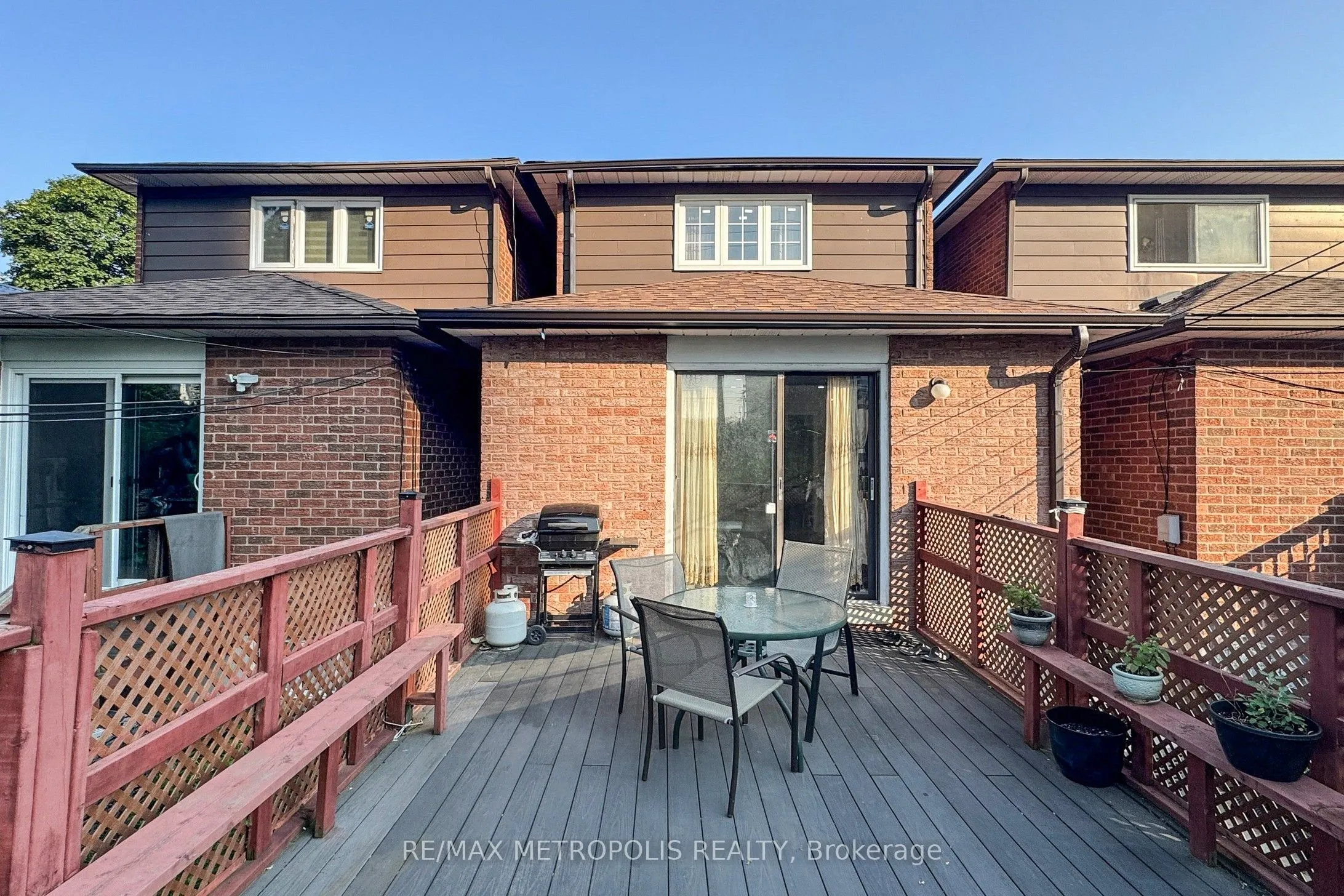 46 Albion Avenue