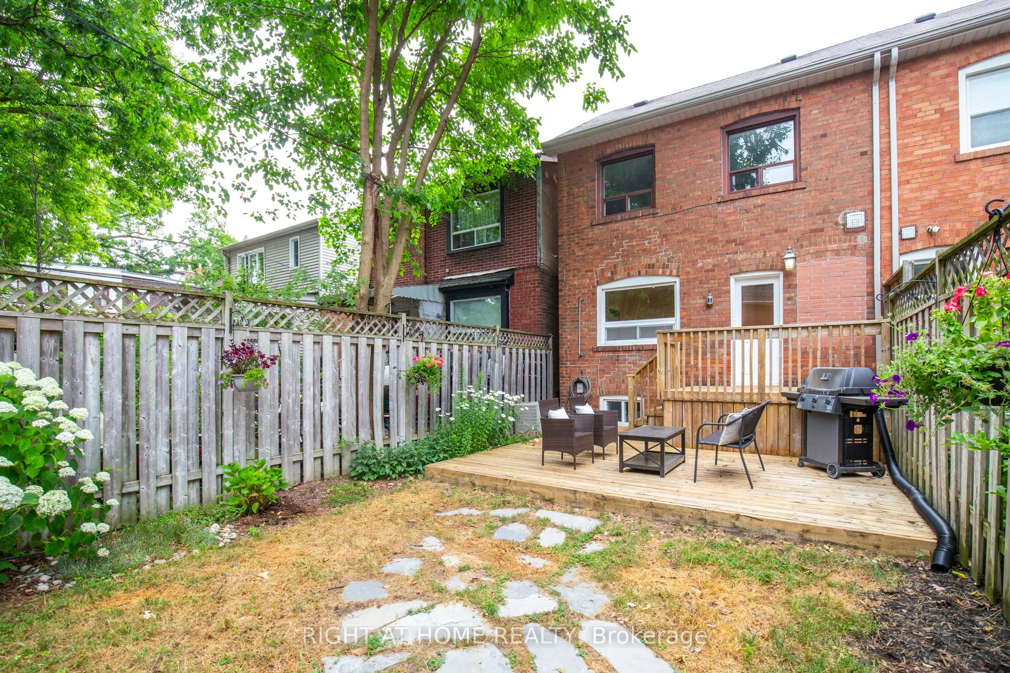 50 Iona Avenue
