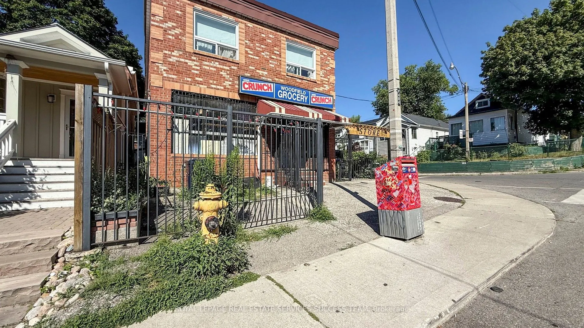 404 Woodfield Road