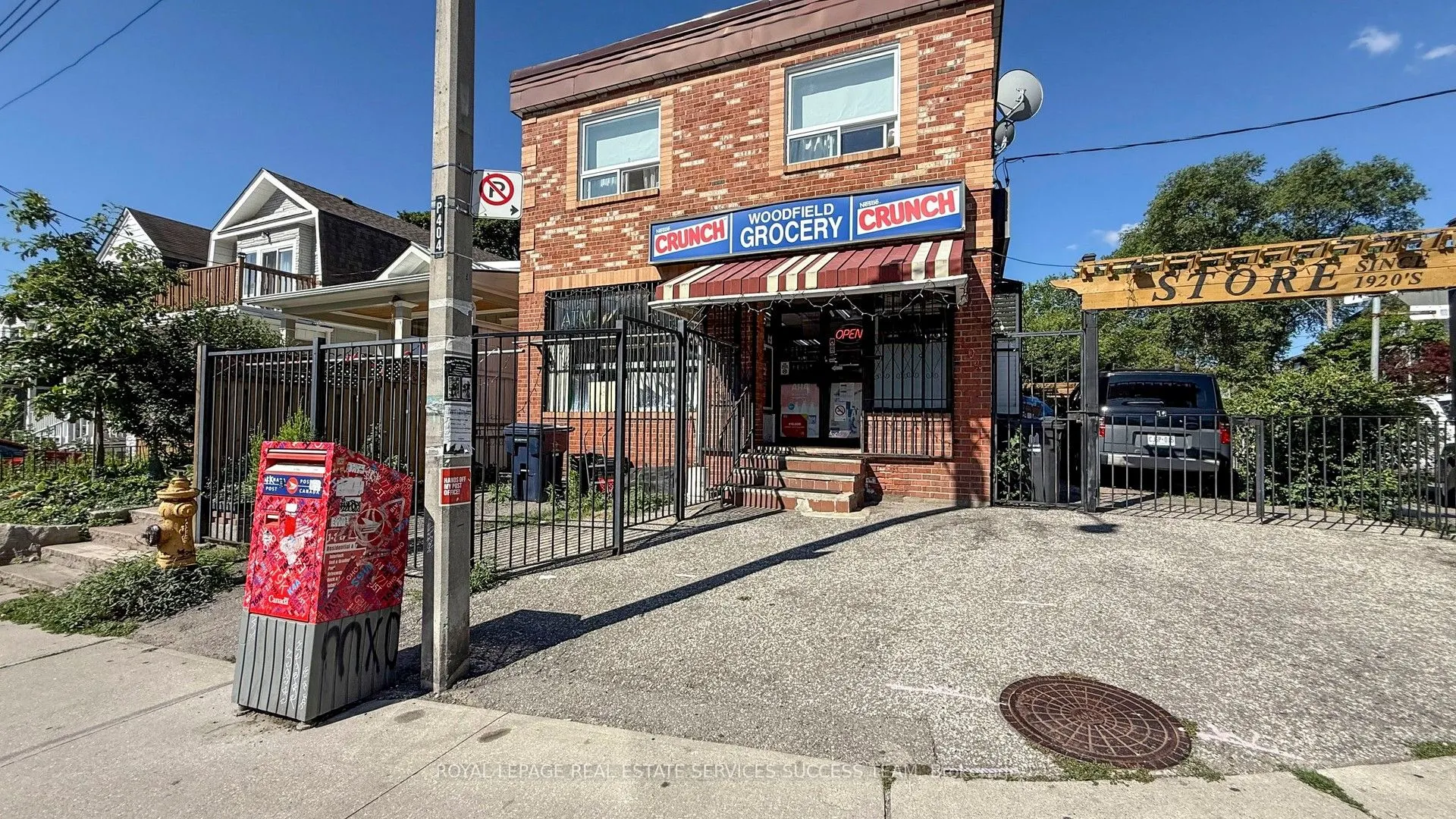 404 Woodfield Road