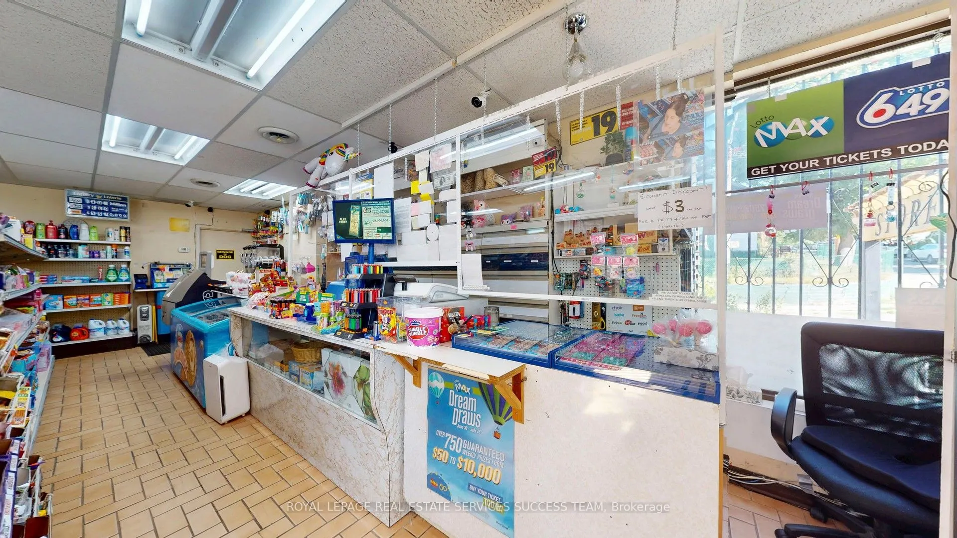 404 Woodfield Road