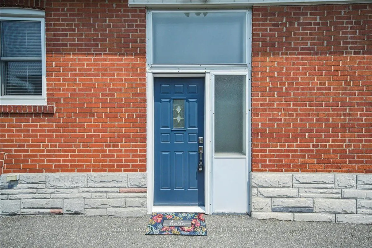 10 Mendip Crescent