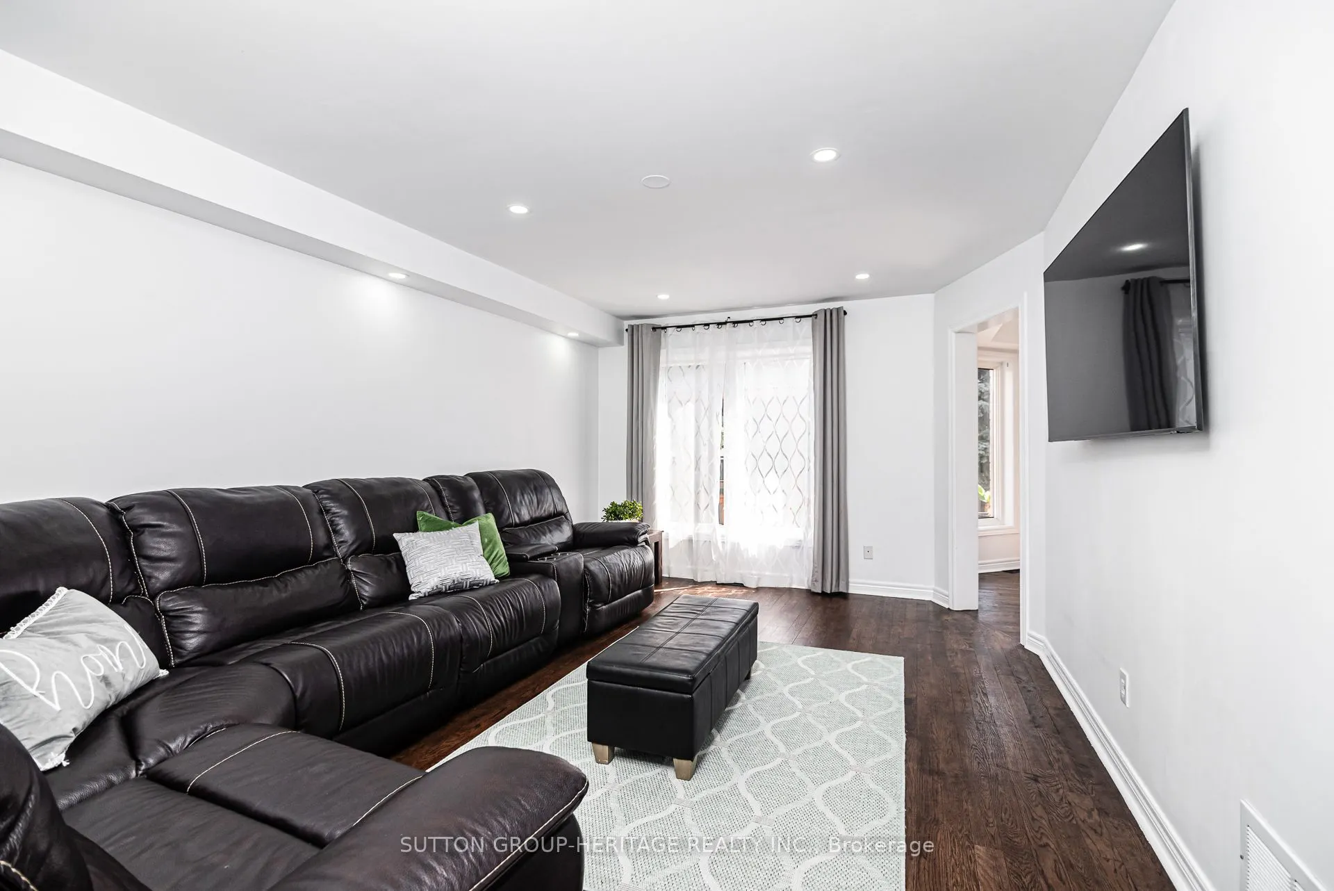 55 Sadler Crescent