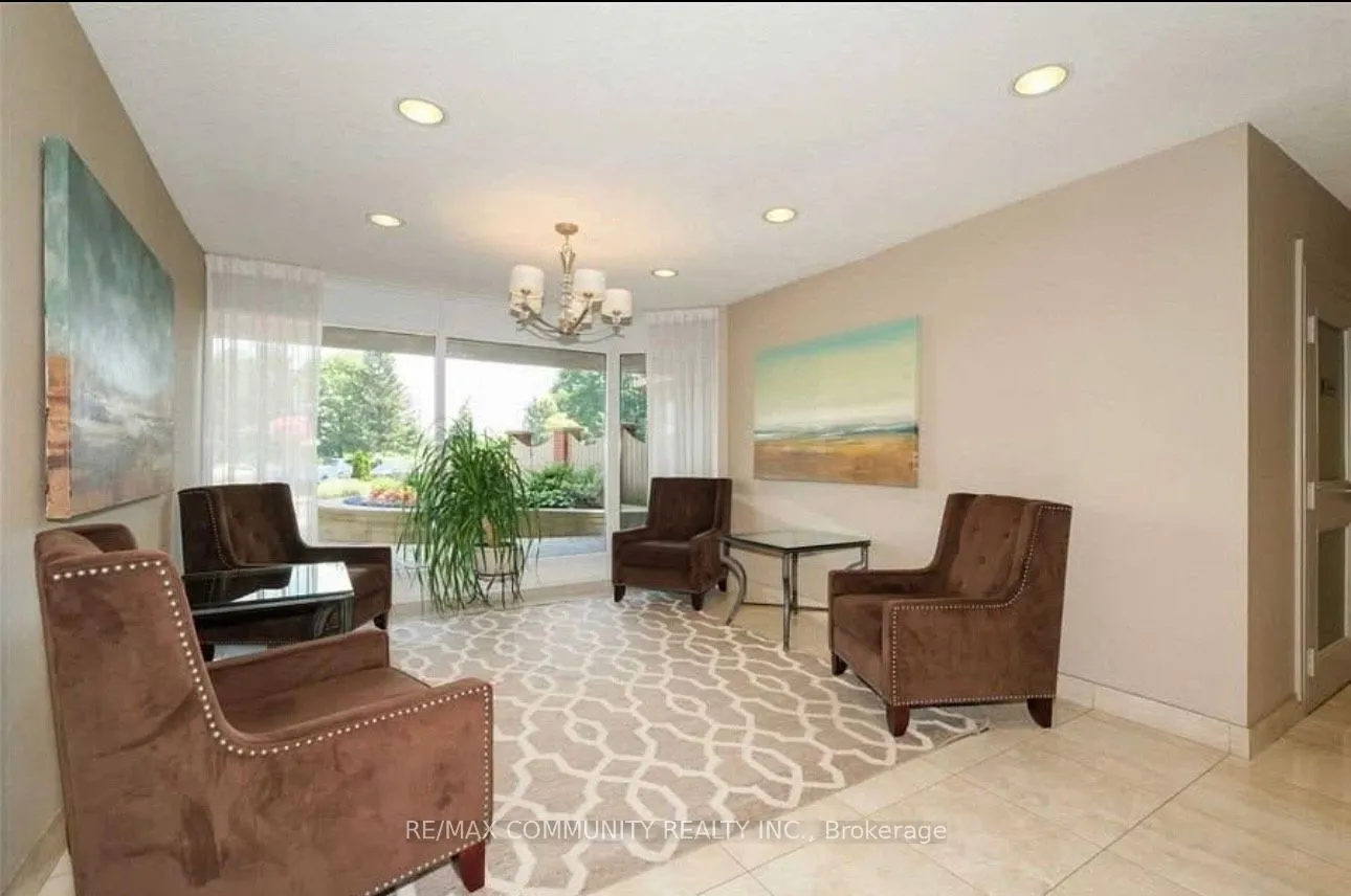 20 Dean Park Road, #1216