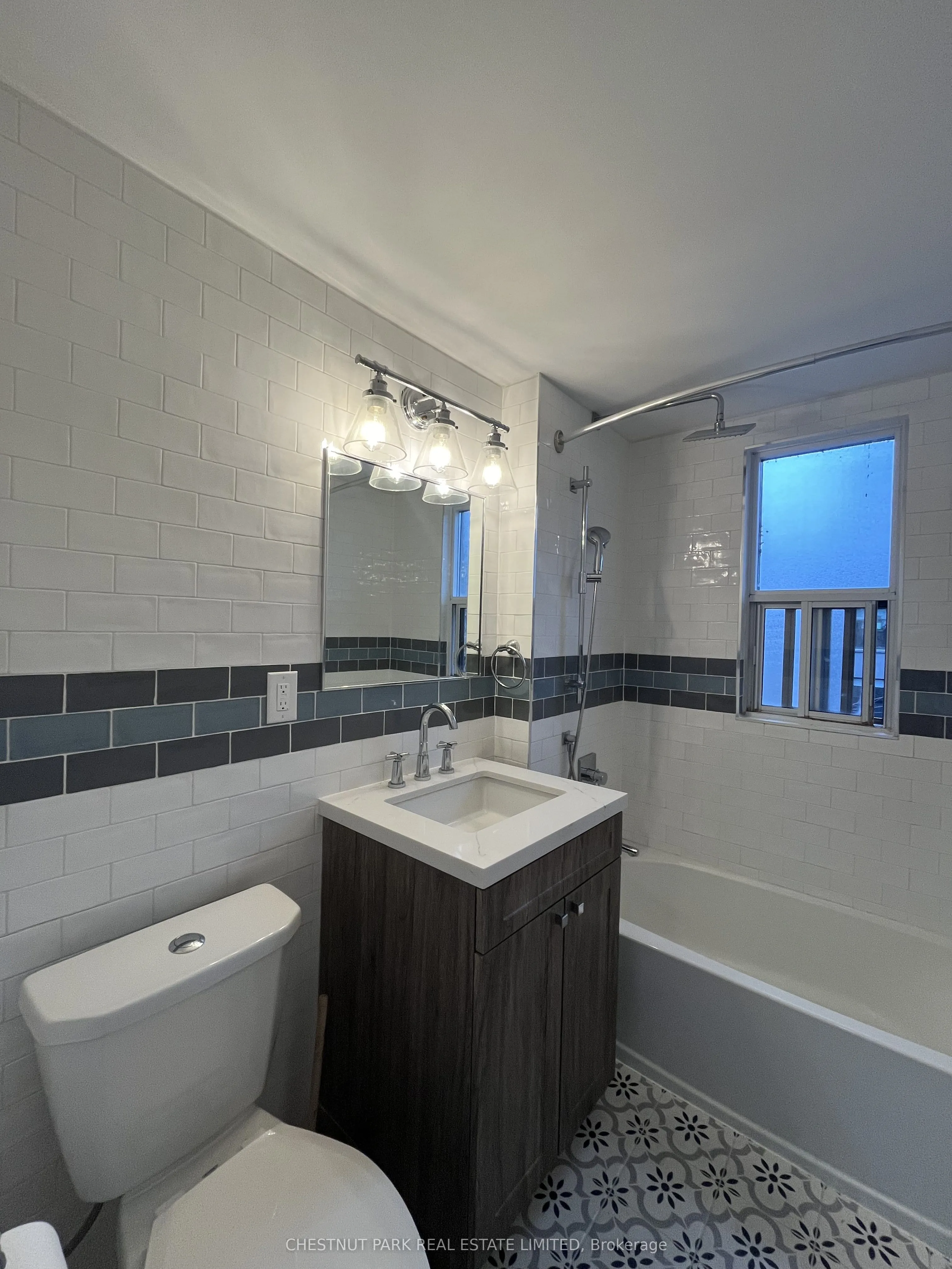 5 Kingswood Road, #Upper