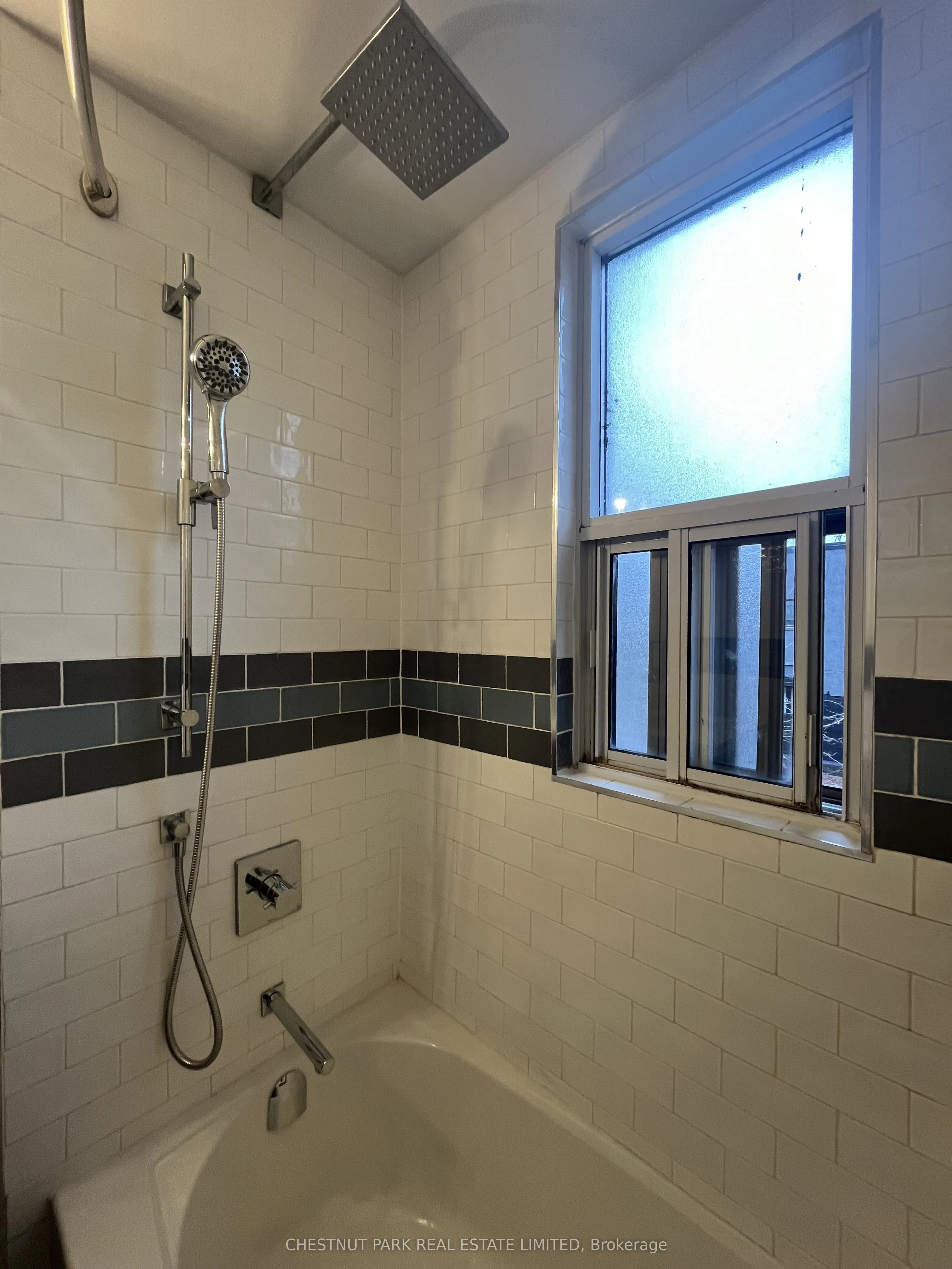 5 Kingswood Road, #Upper
