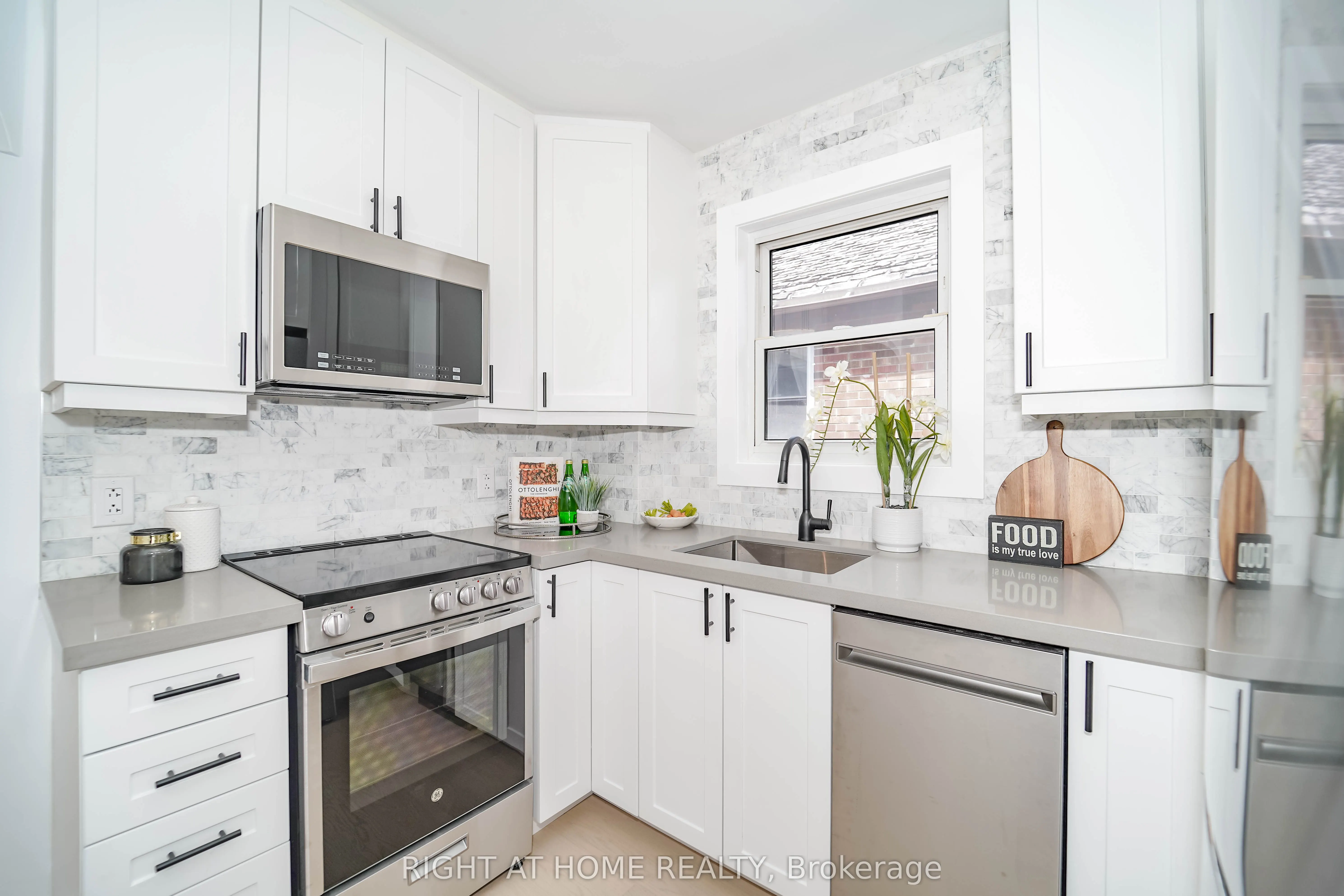 1360 Woodbine Avenue