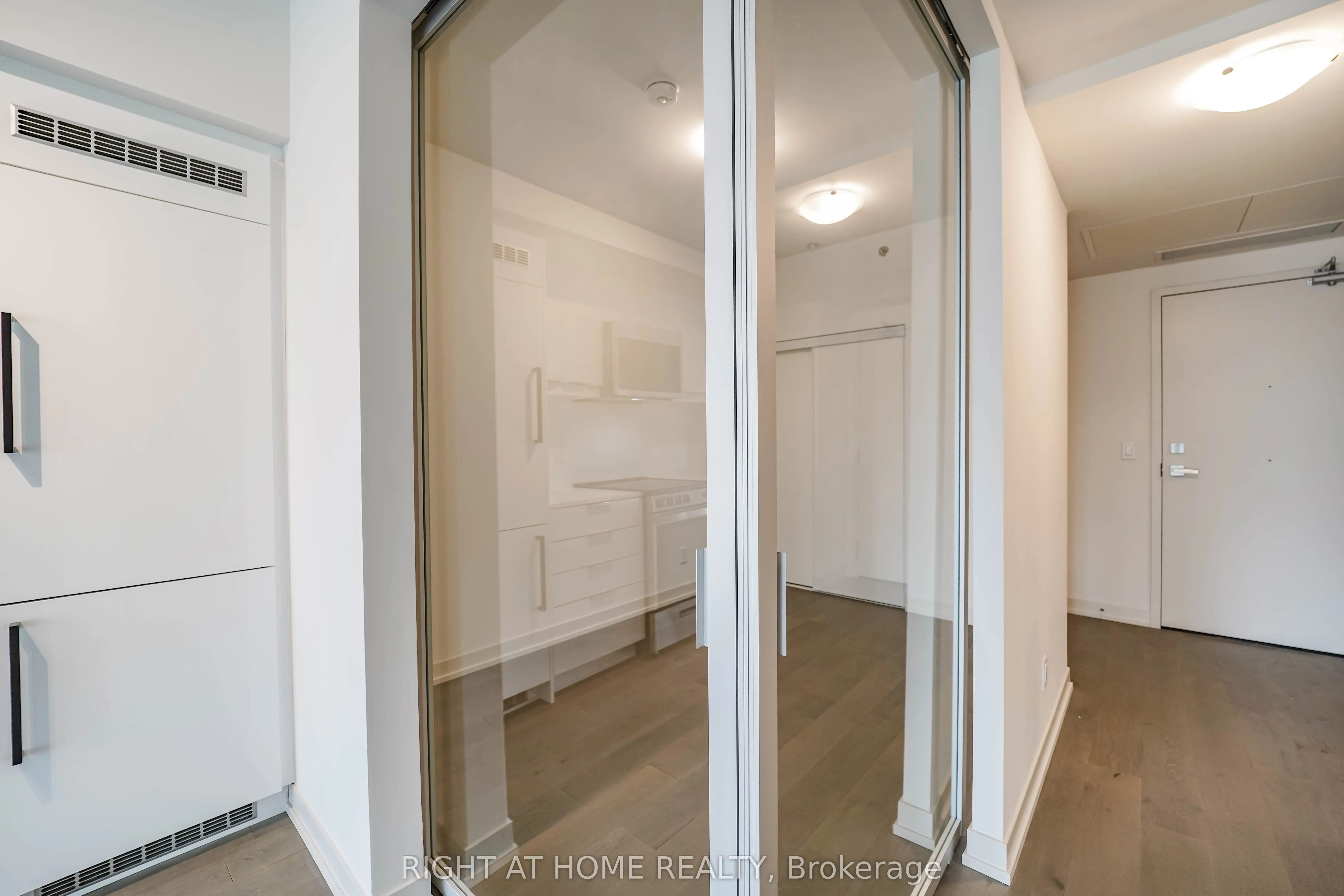 90 Glen Everest Road, #412